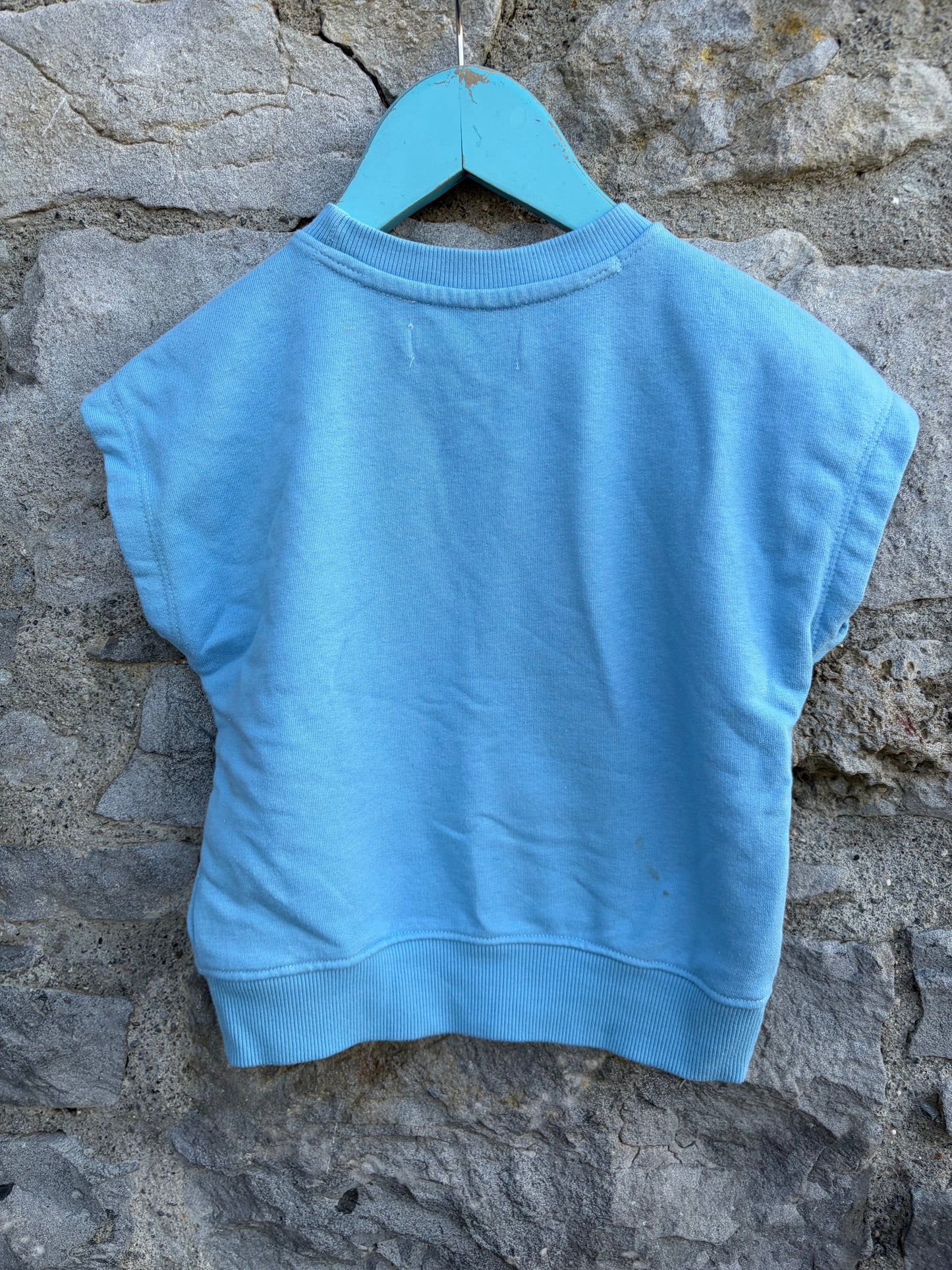 Pixelated floral patch blue top 5-6y (110-116cm)