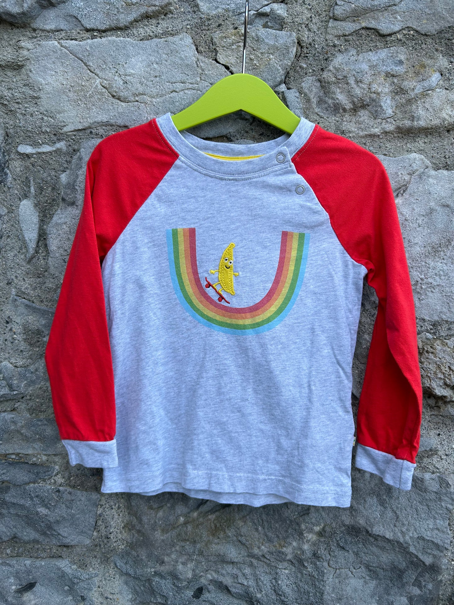 Rainbow raglan top 3-4y (98-104cm)