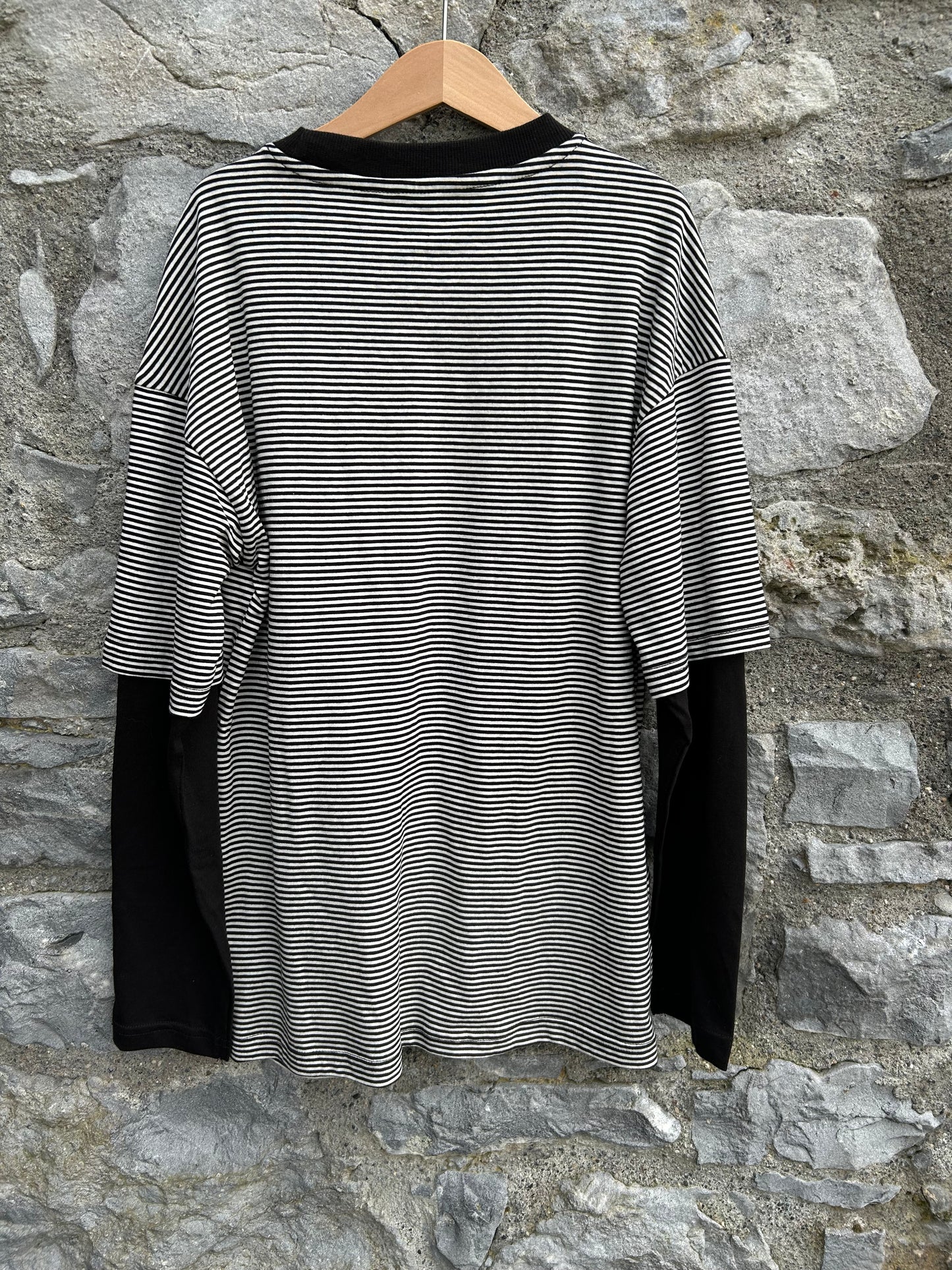 Black&white stripy top 11y (146cm)