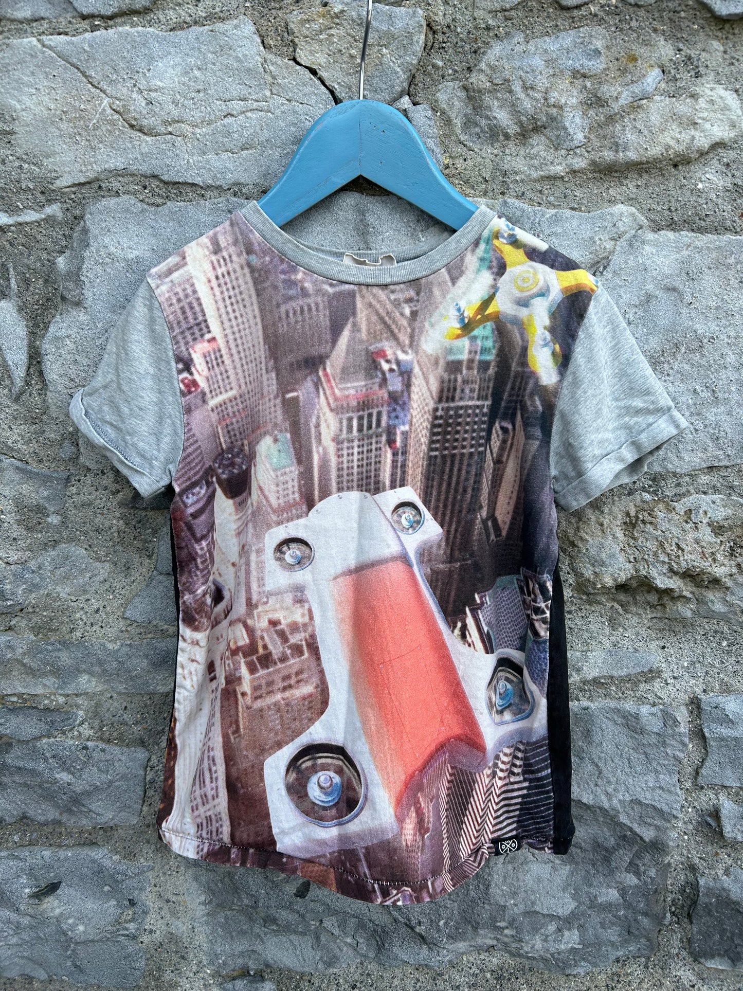 Drones raglan T-shirt 4y (104cm)