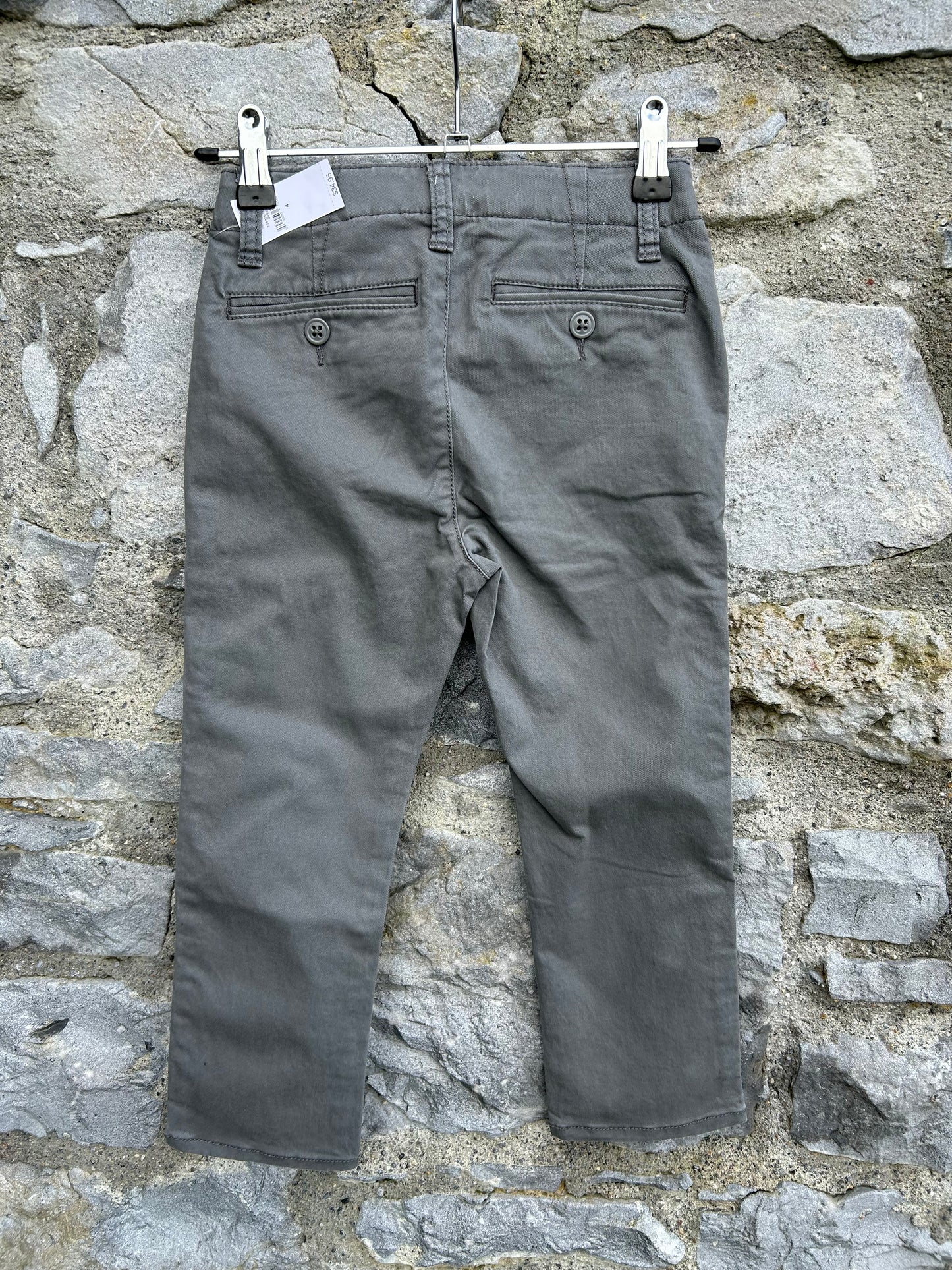 Grey chinos 4y (104cm)