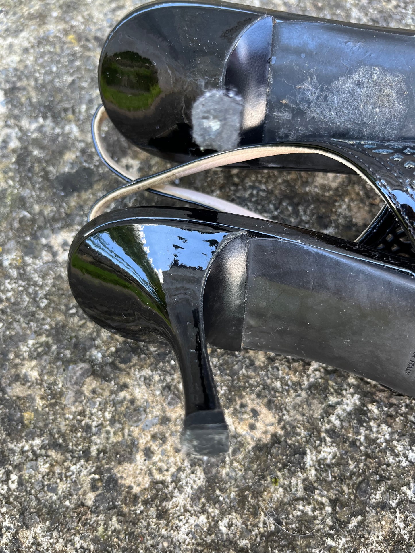 Slingback Black patent low heels uk 6 (eu 39)