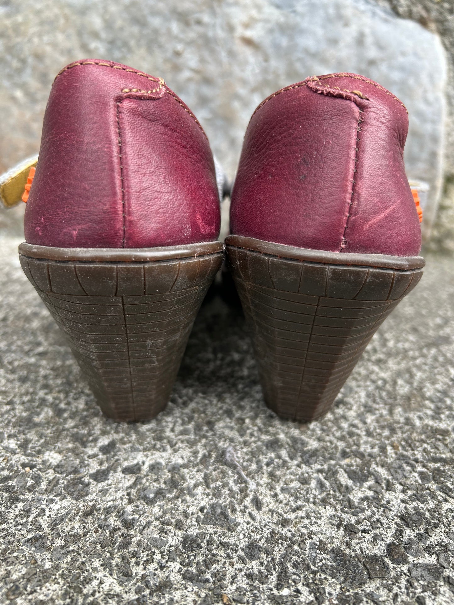 Spirals maroon heels uk 5.5-6 (eu 39)