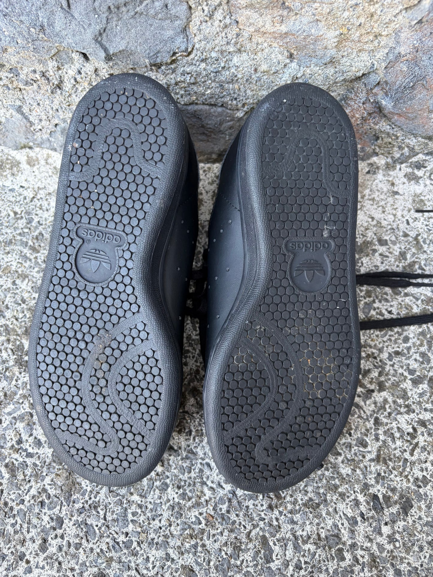 Stan Smith core black shoes uk 3 (eu 35.5)