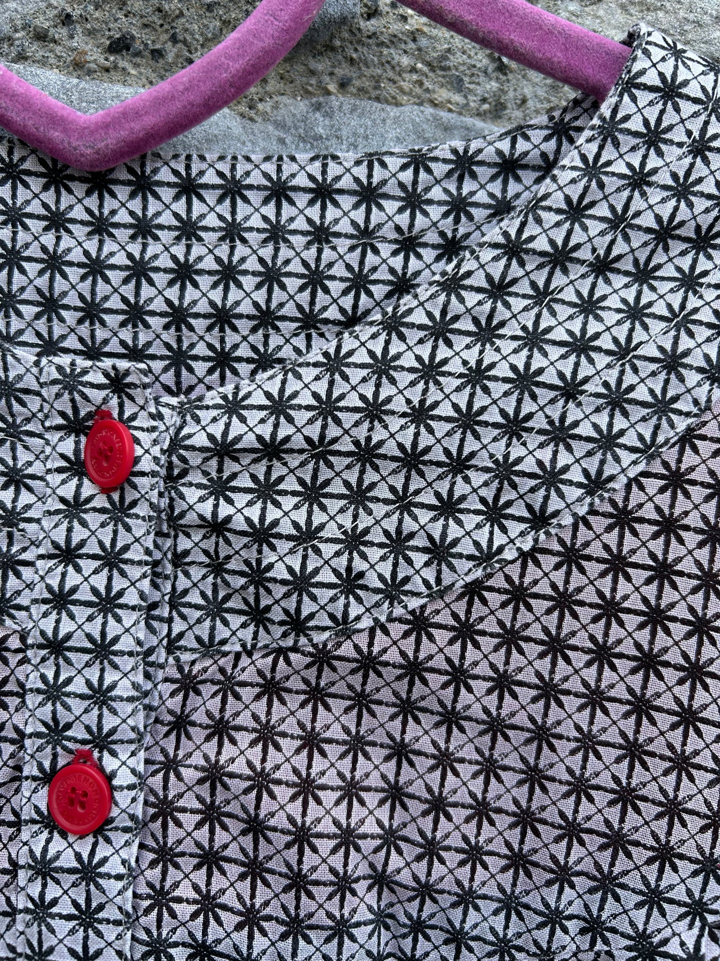 Grey geometric dress 11-12y (146-152cm)