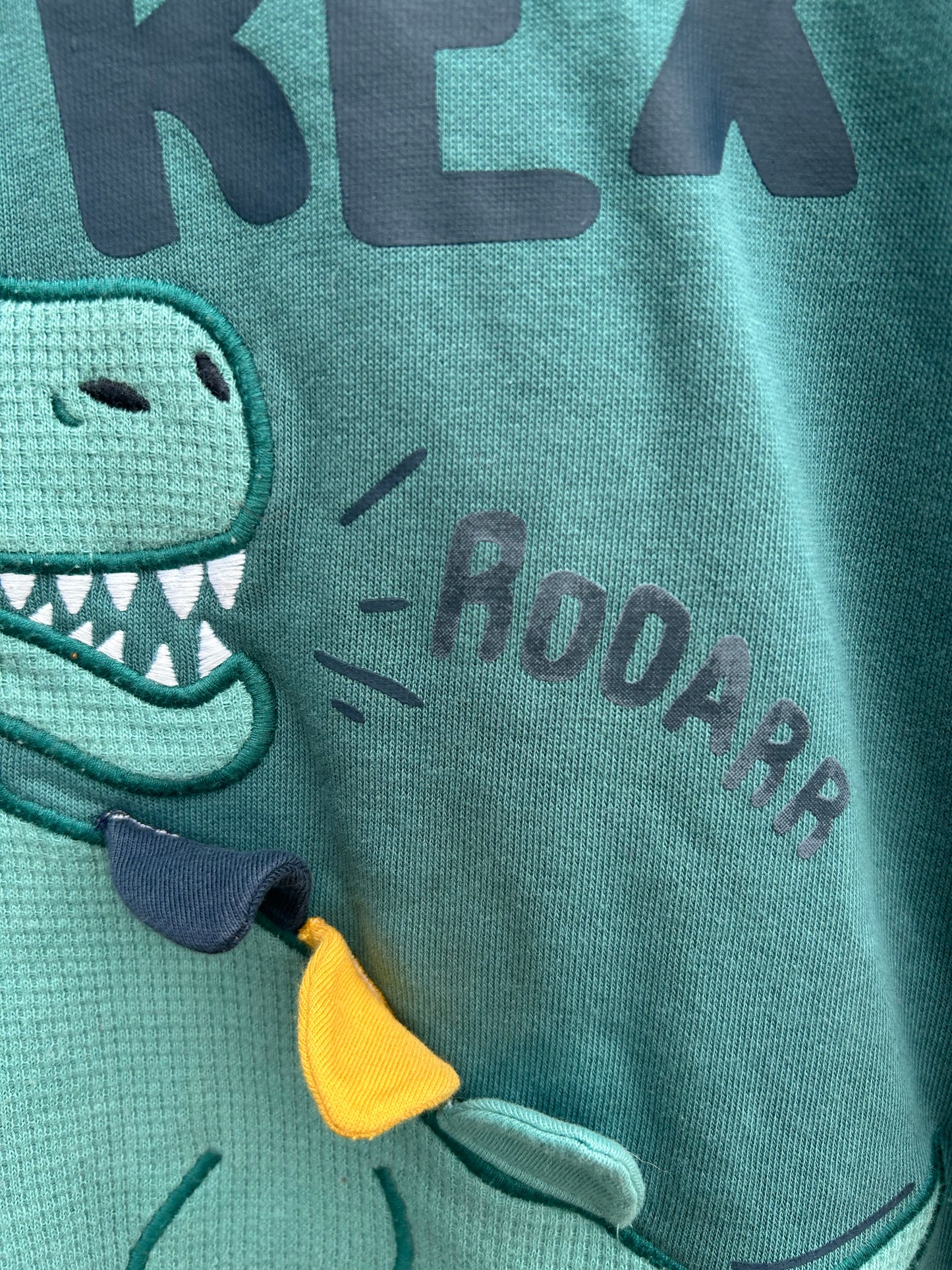 T-rex green hoodie 7-8y (122-128cm)