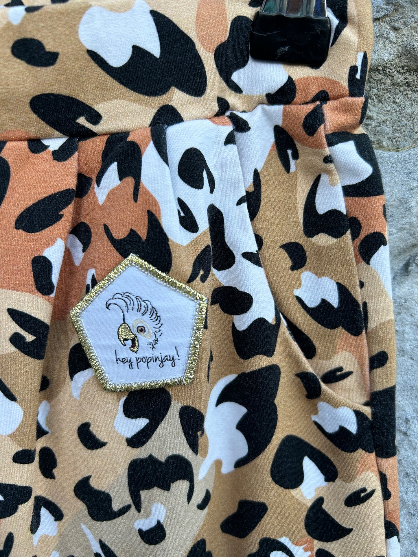 Leopard print joggers 8-9y (128-134cm)