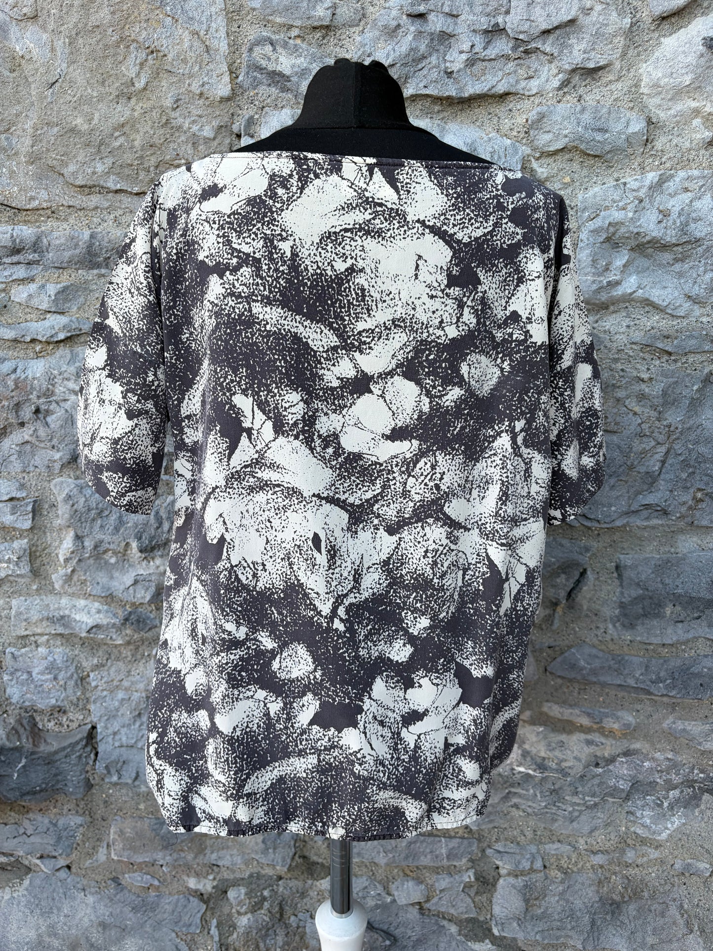 90s abstract grey silk top uk 12