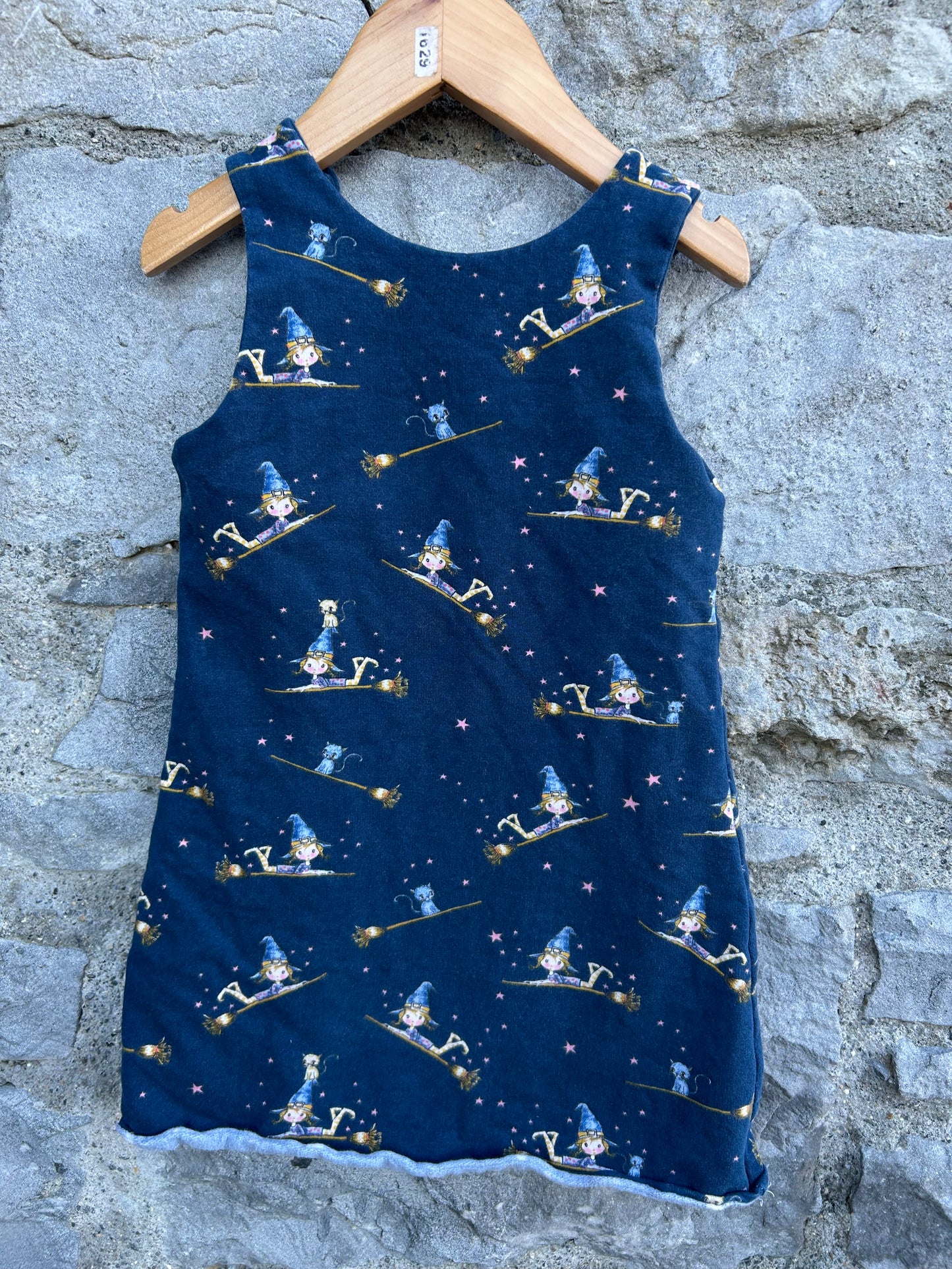 Witches navy pinafore 2-3y (92-98cm)