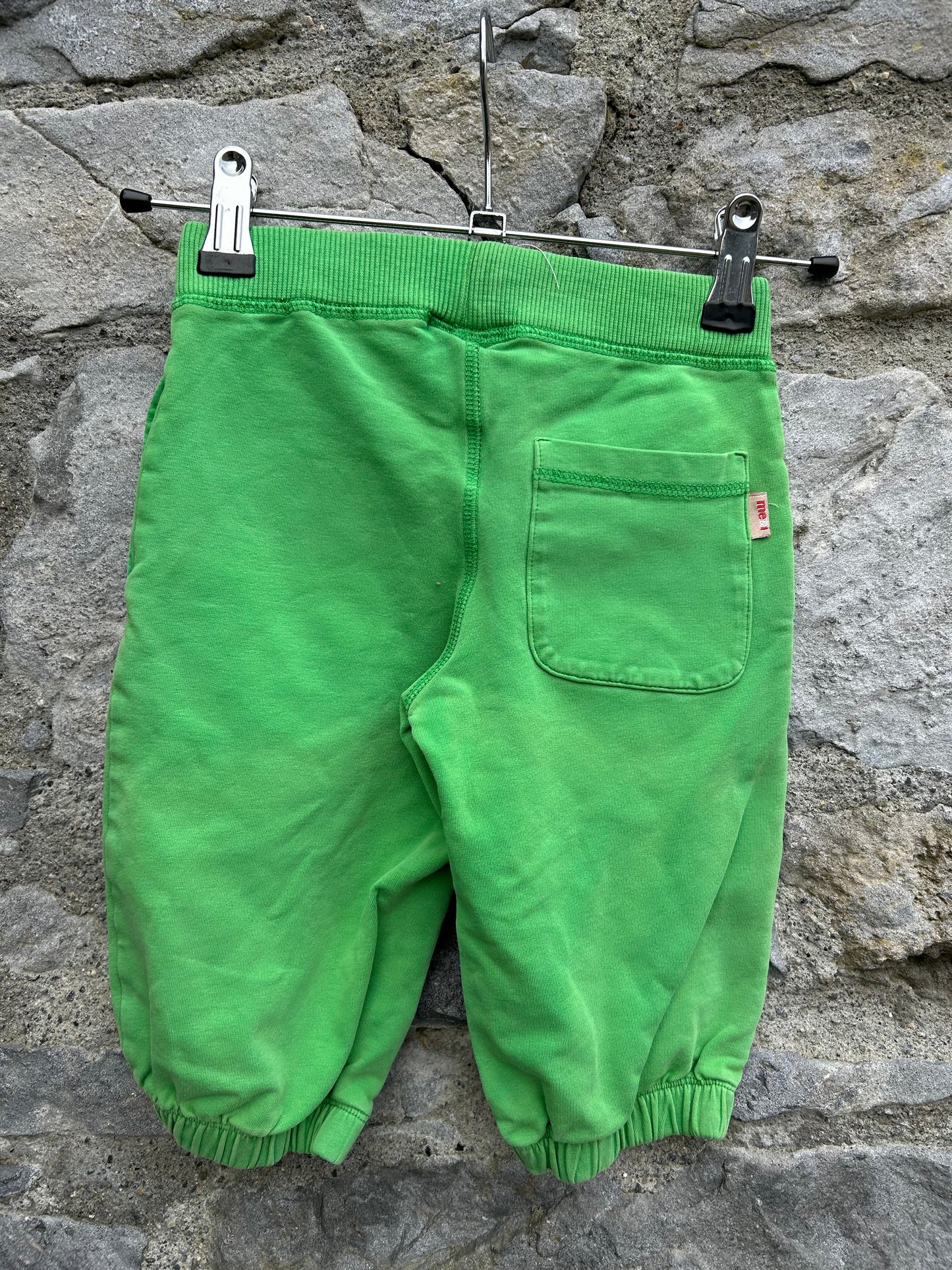 Green shorts 3-4y (98-104cm)