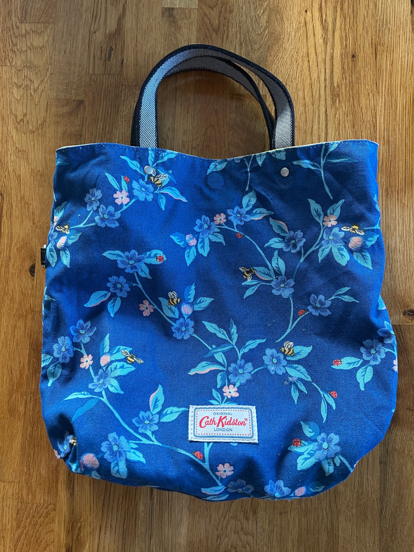 Reversible yellow&blue bag