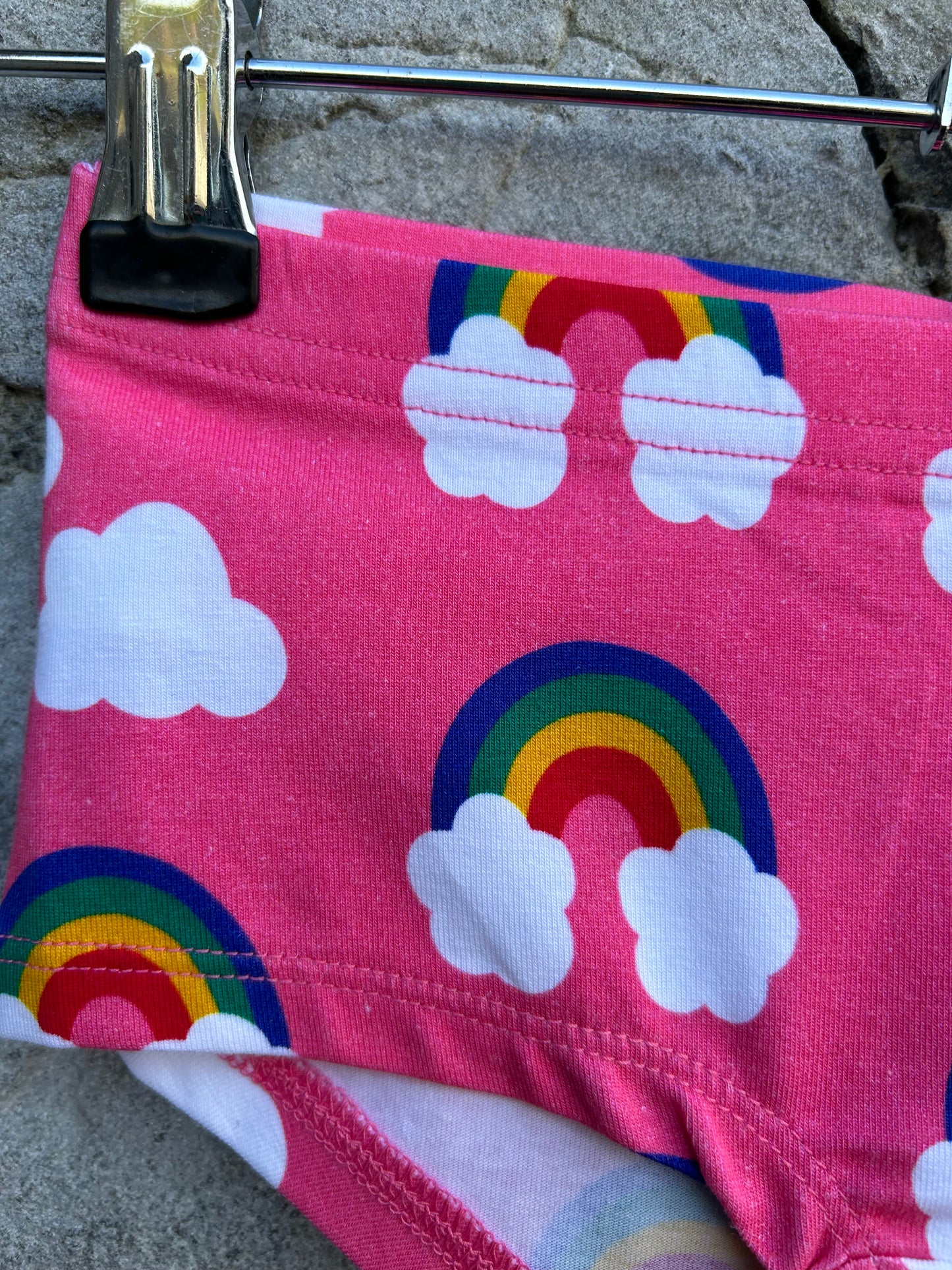 Pink rainbow briefs 5-6y (110-116cm)