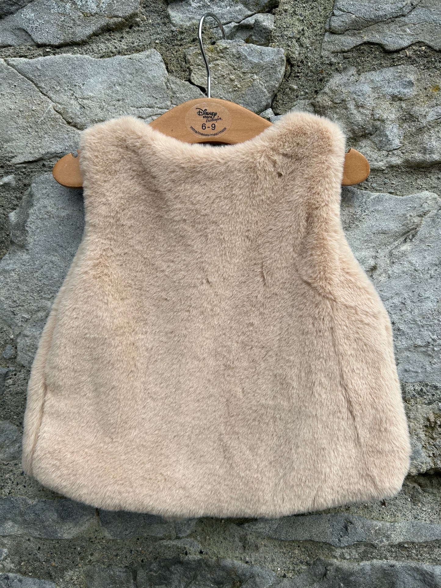Beige fluffy waistcoat 9-12m (74-80cm)