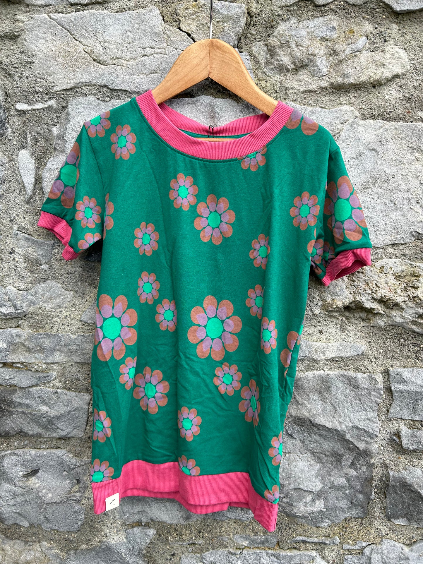 Pink flowers green top 11y (146cm)