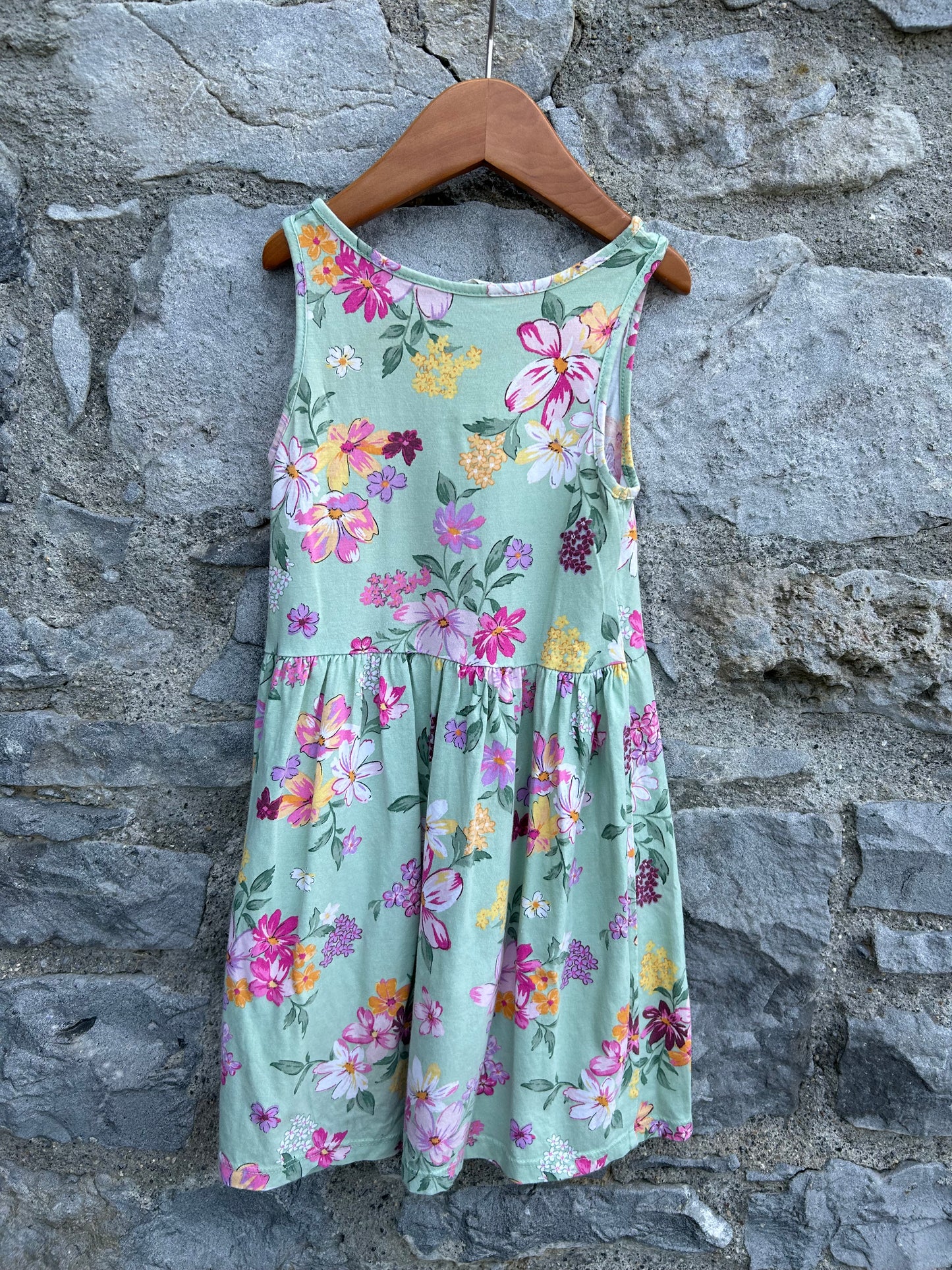 Green floral dress 5y (110cm)