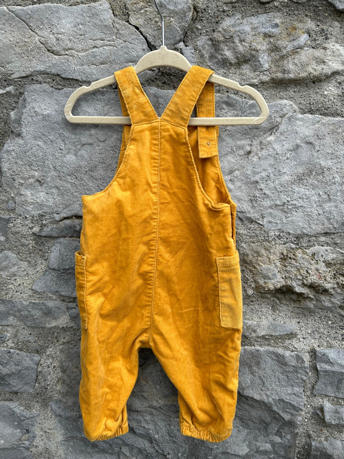 Mustard cord dungarees 3-6m (62-68cm)