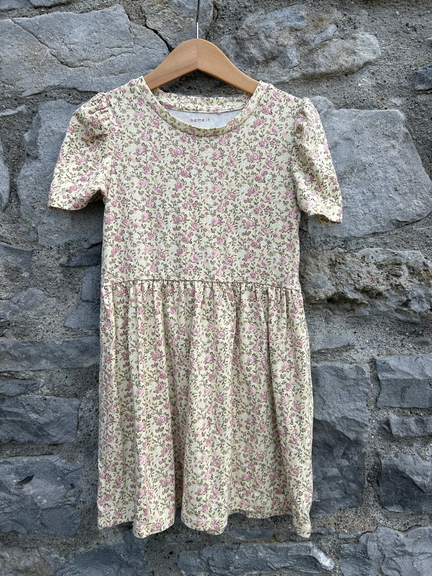 Beige floral dress 5y (110cm)