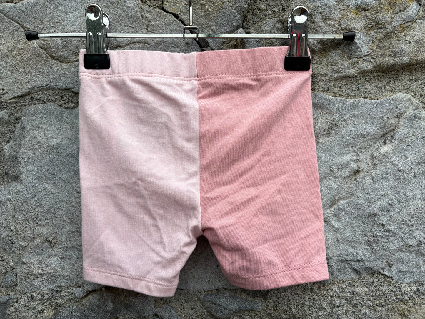Two tones pink shorts 12-18m (80-86cm)
