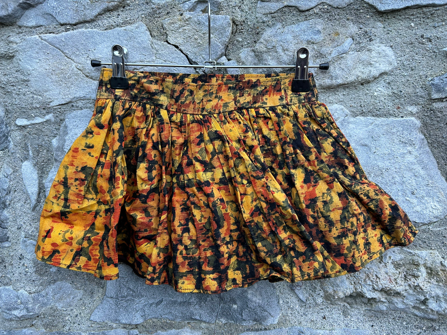 Orange&yellow abstract skirt 4-5y (104-110cm)