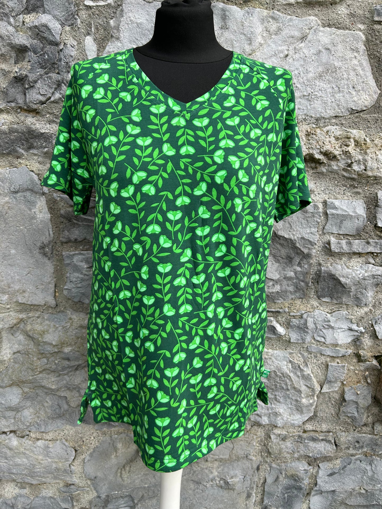 Green floral tee uk 10-12
