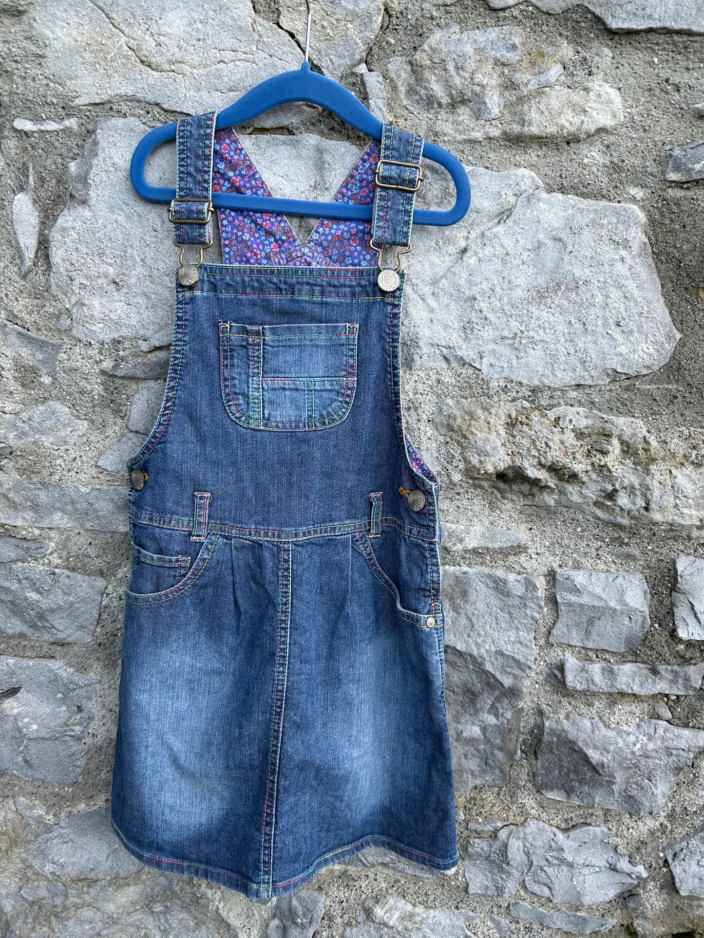 Navy denim pinafore 6-7y (116-122cm)