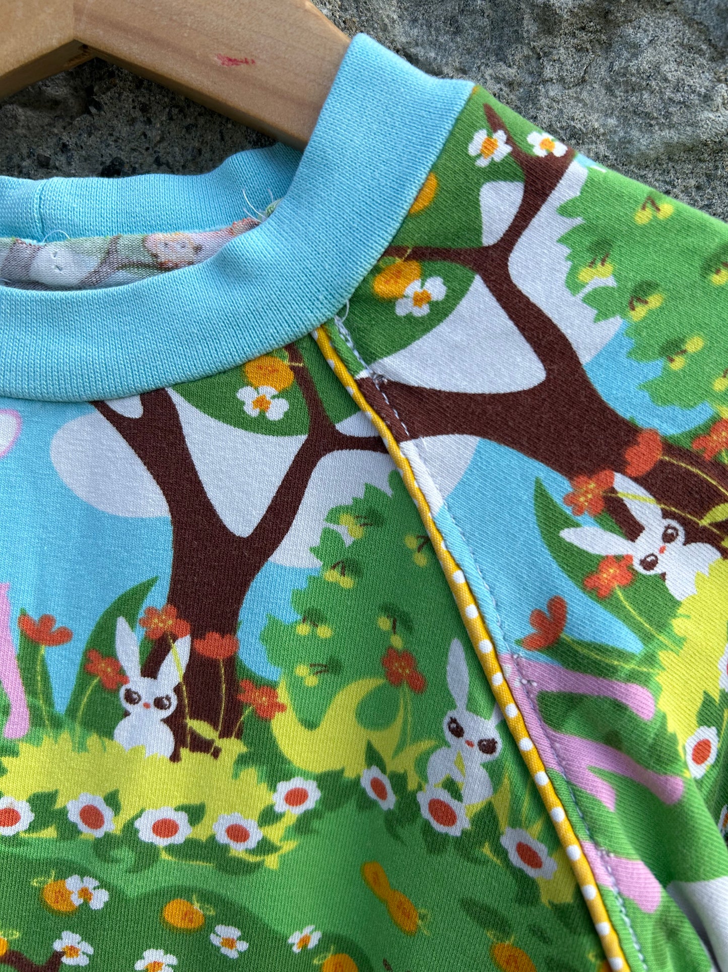 Woodland animals green dress 5y (110cm)
