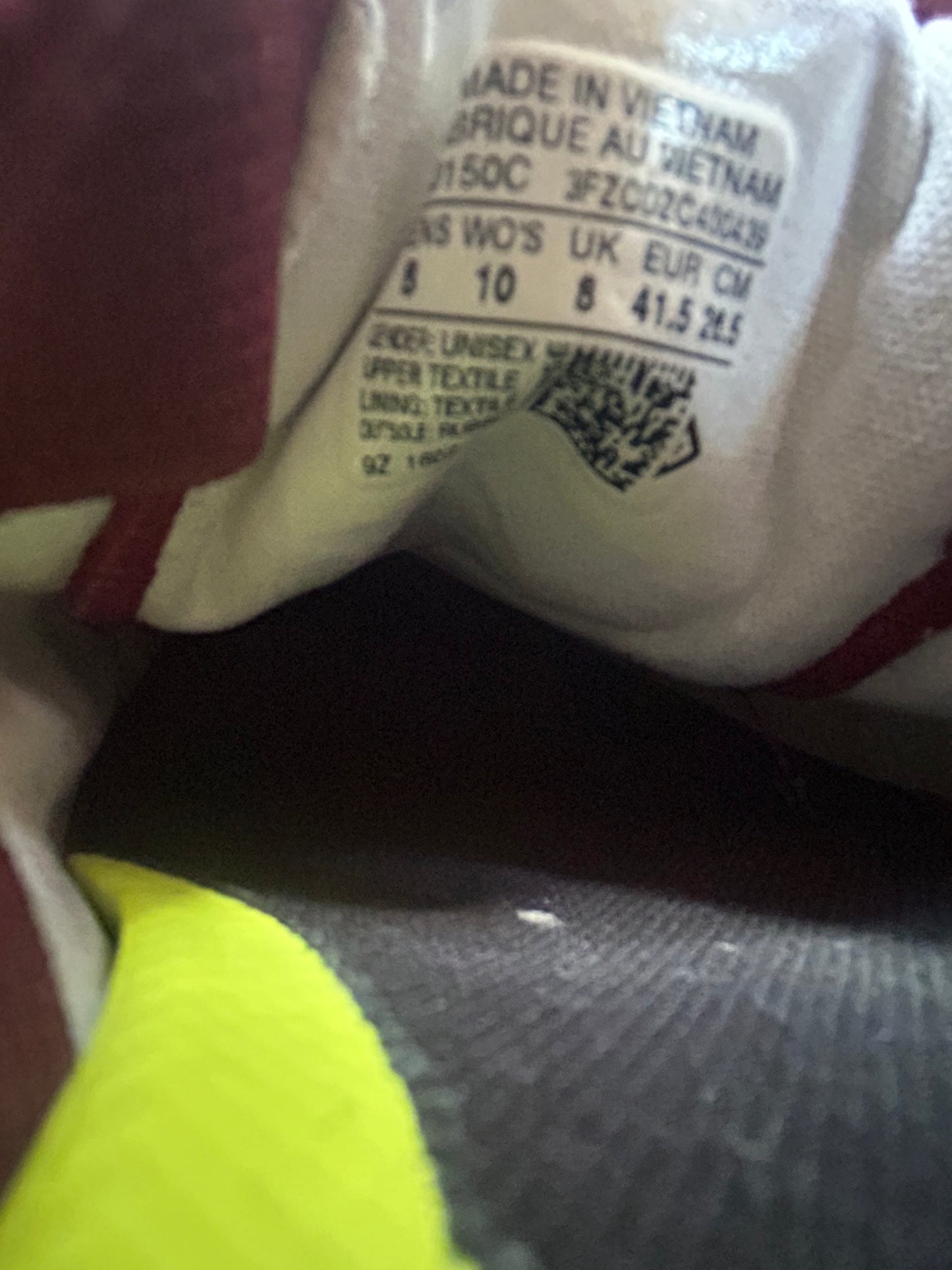 Maroon trainers uk 8 (eu 41.5)