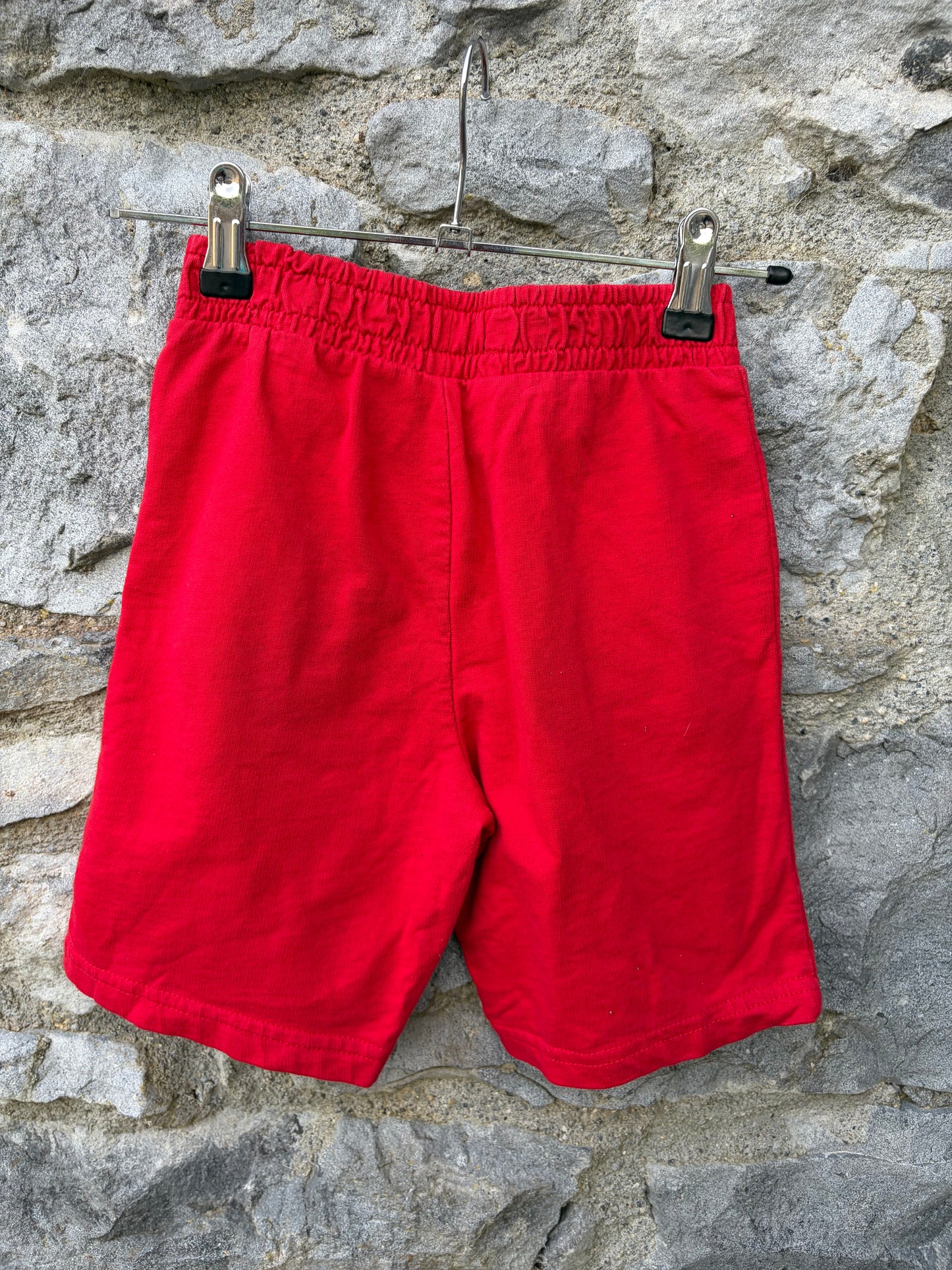 Red shorts 7y (122cm)