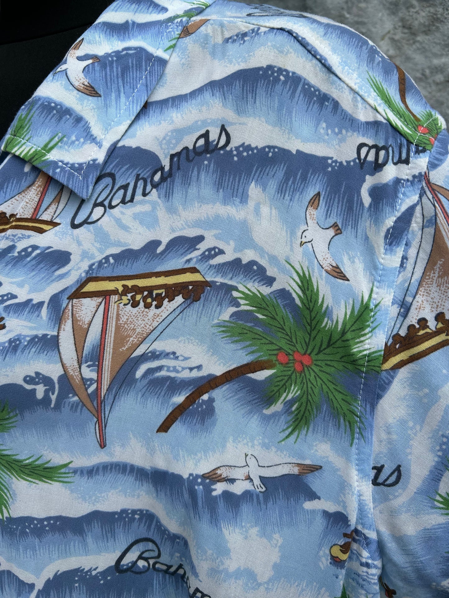 90s blue Hawaiian shirt uk 16-18