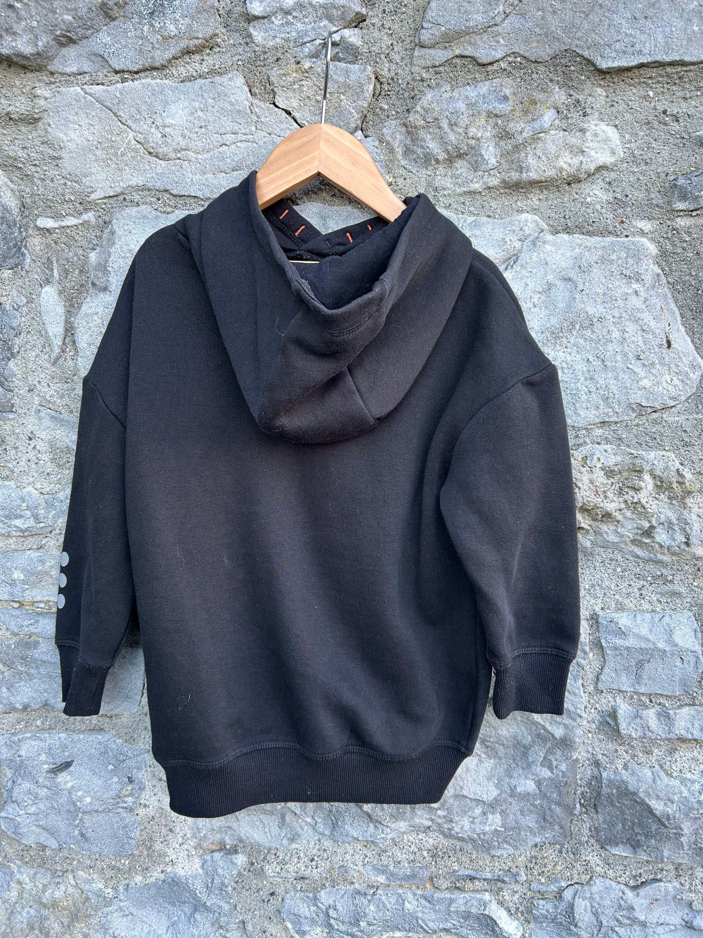 Skate black hoodie 5-6y (110-116cm)