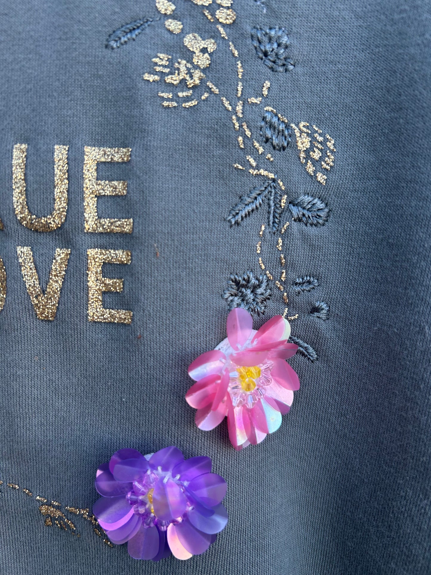 True love khaki sweatshirt 7-8y (122-128cm)