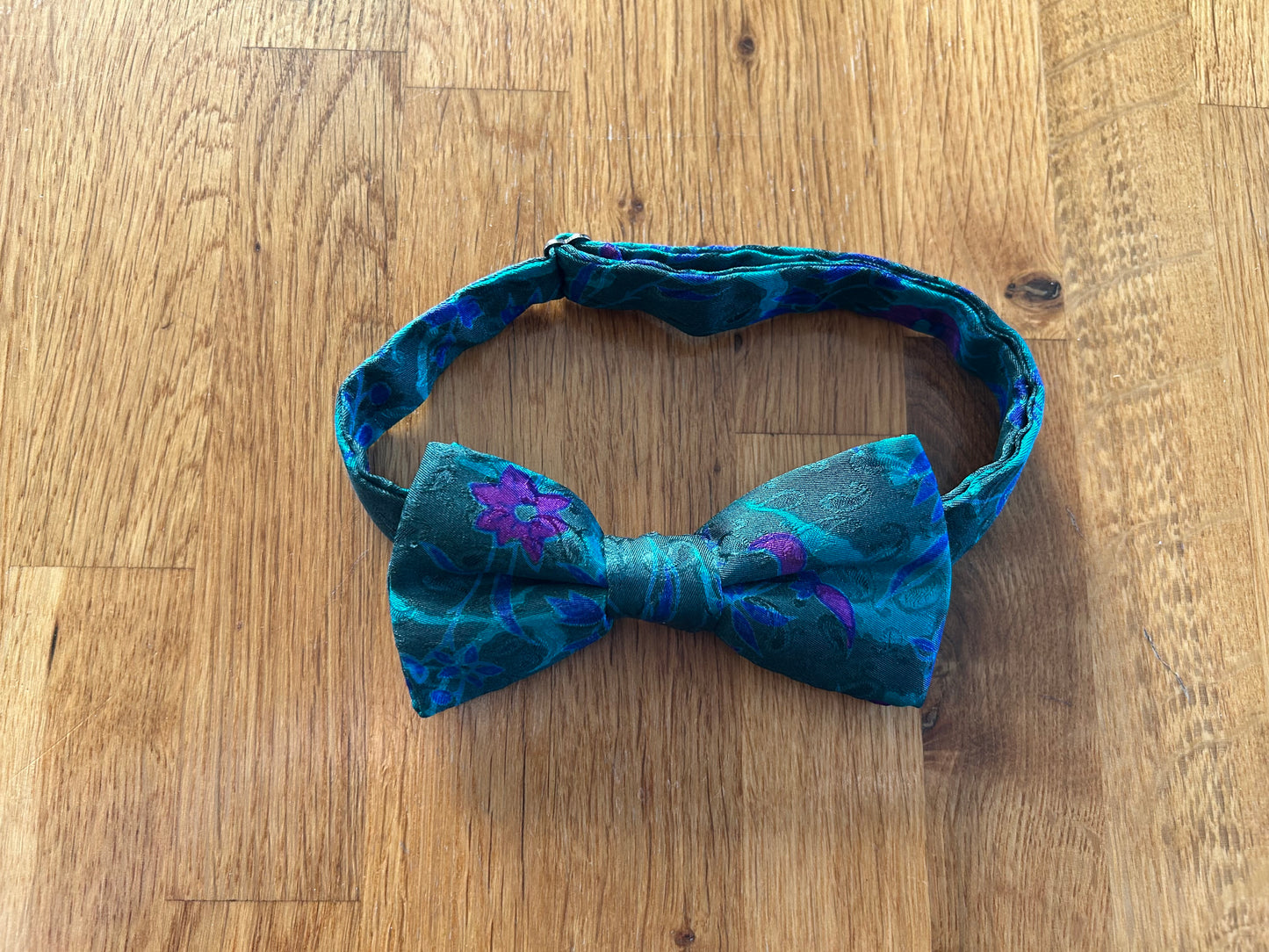 Green teal & purple bow tie