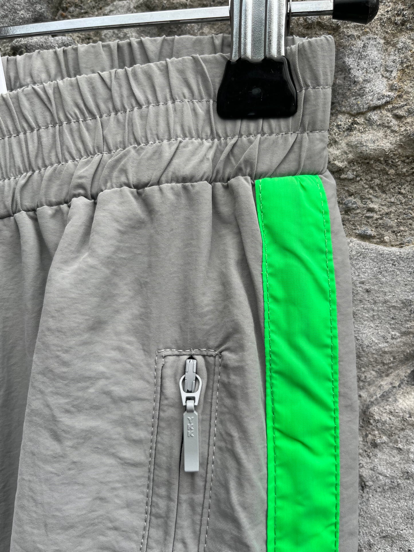 Grey tracksuit bottoms 10y (140cm)