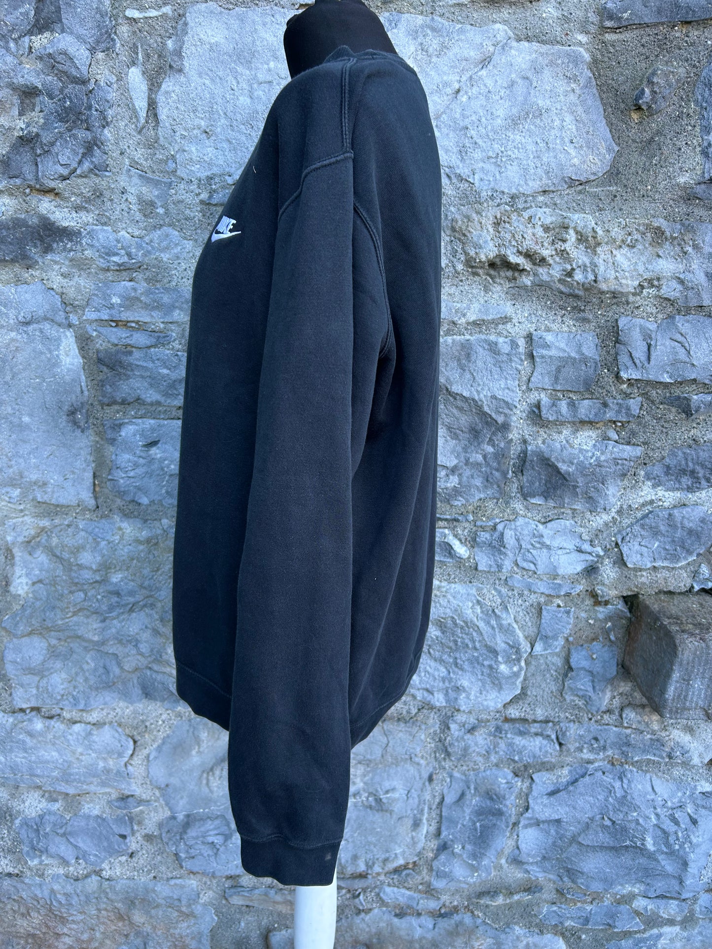 Black sweatshirt Medium