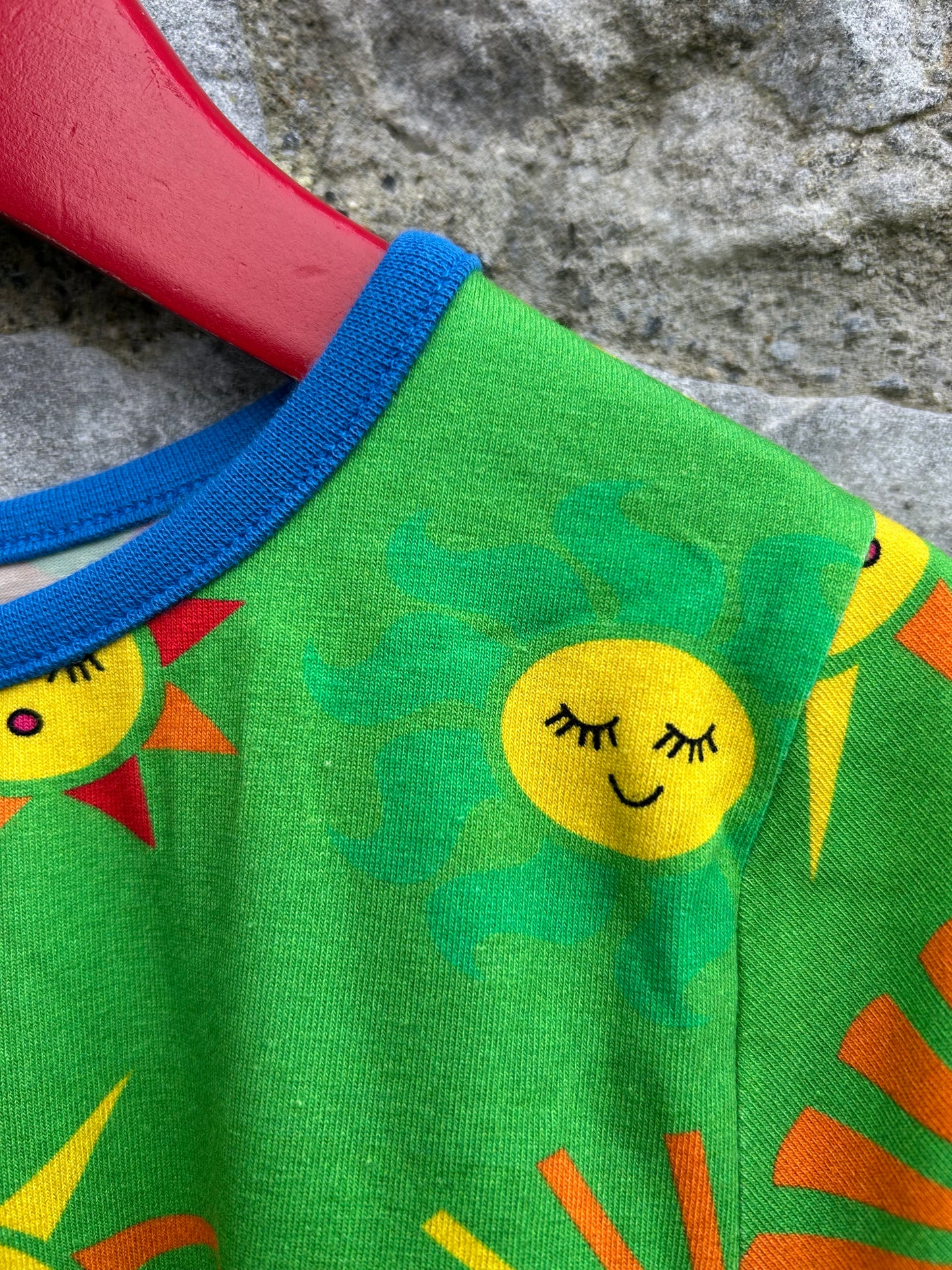 Suns green T-shirt 5-6y (110-116cm)