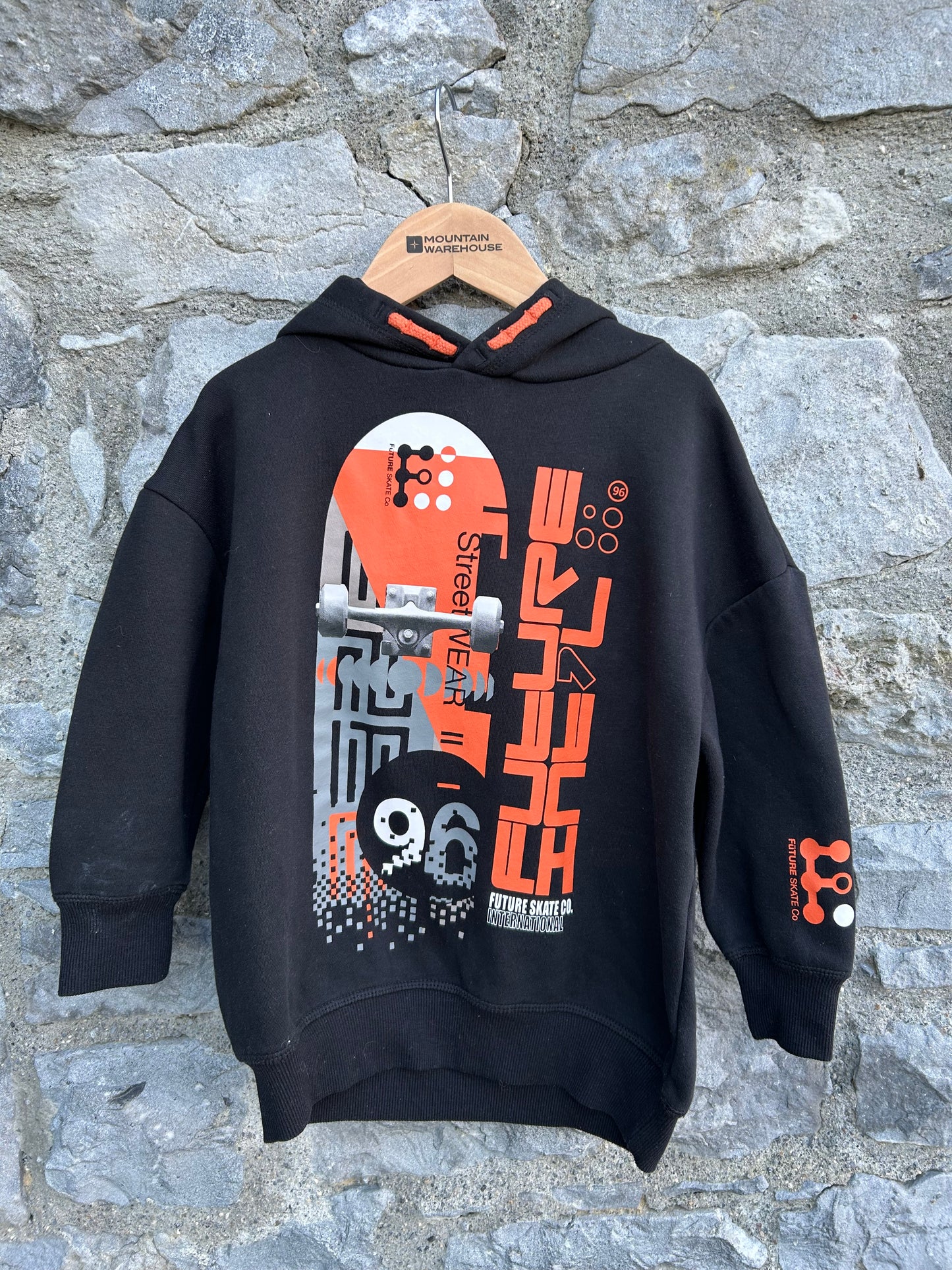 Skate black hoodie 5-6y (110-116cm)