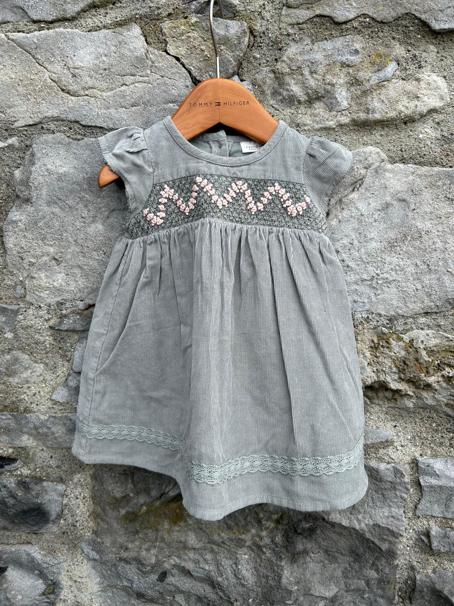 Grey cord dress 0-3m (56-62cm)