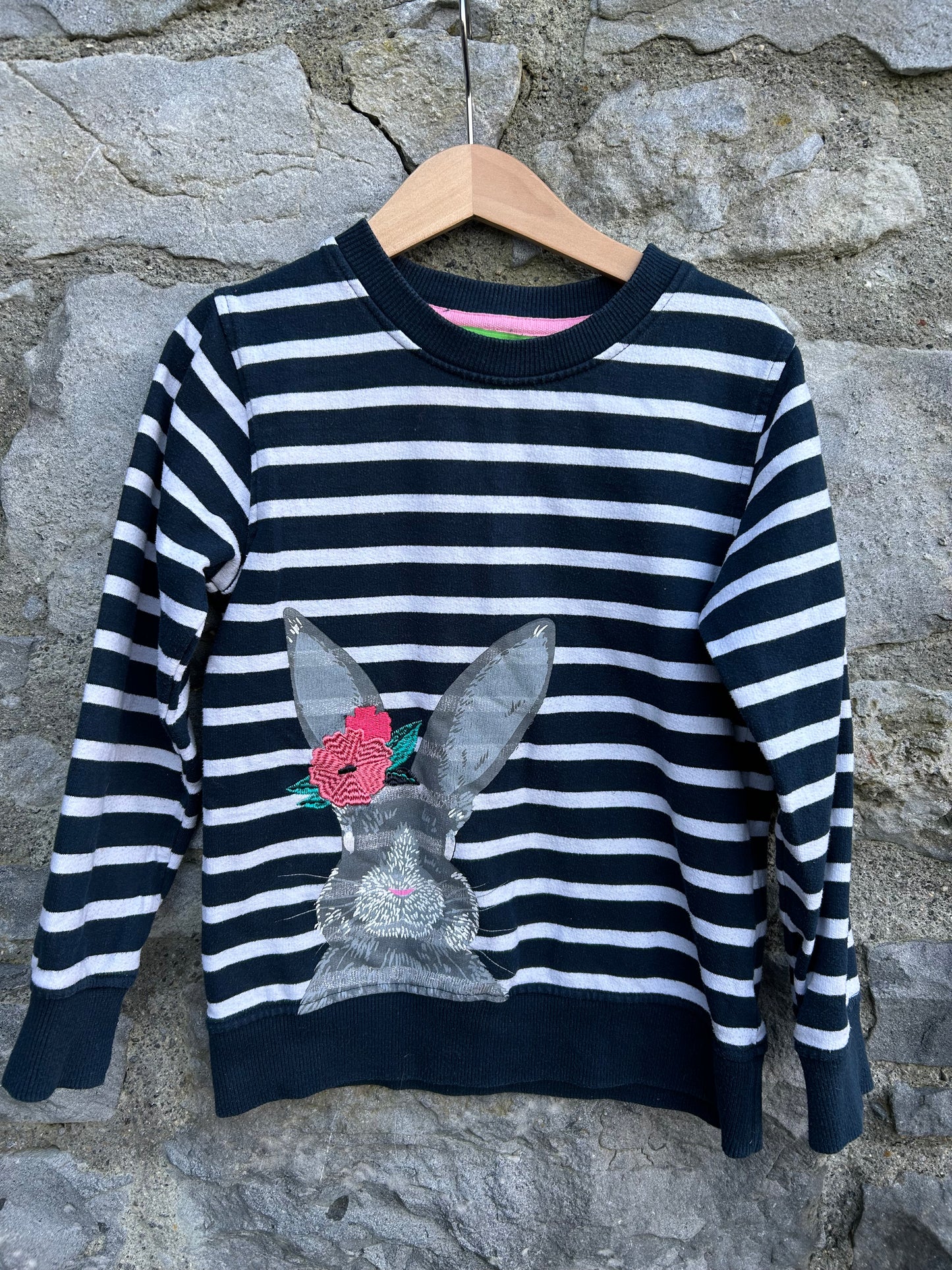 Stripy bunny sweatshirt 5-6y (110-116cm)