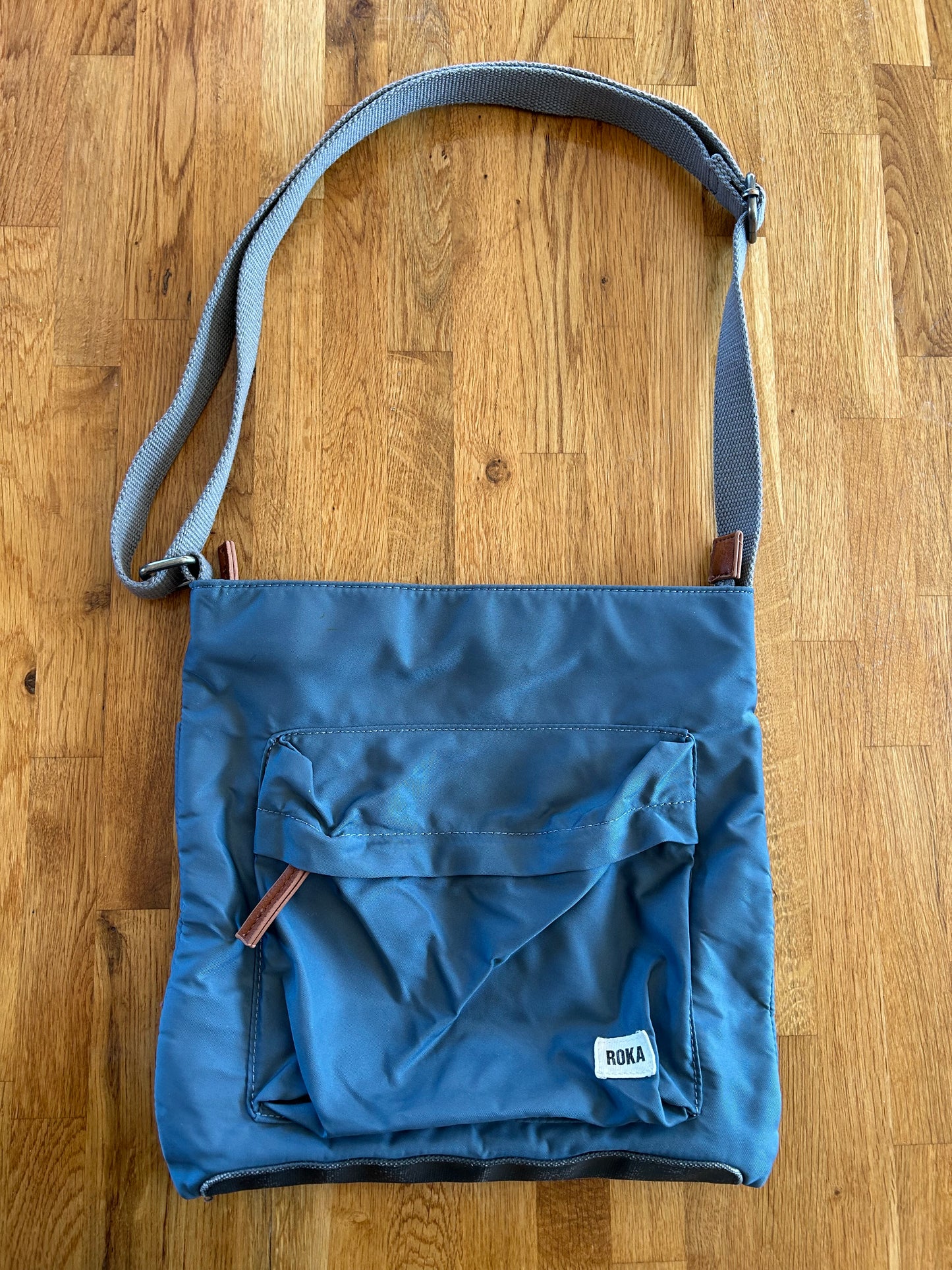 Grey bag