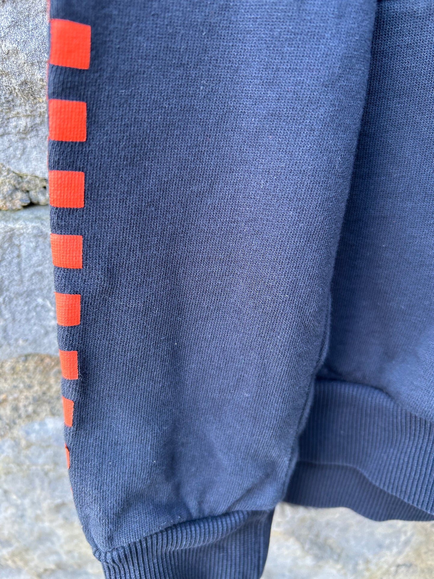 Navy hoodie 9y (134cm)
