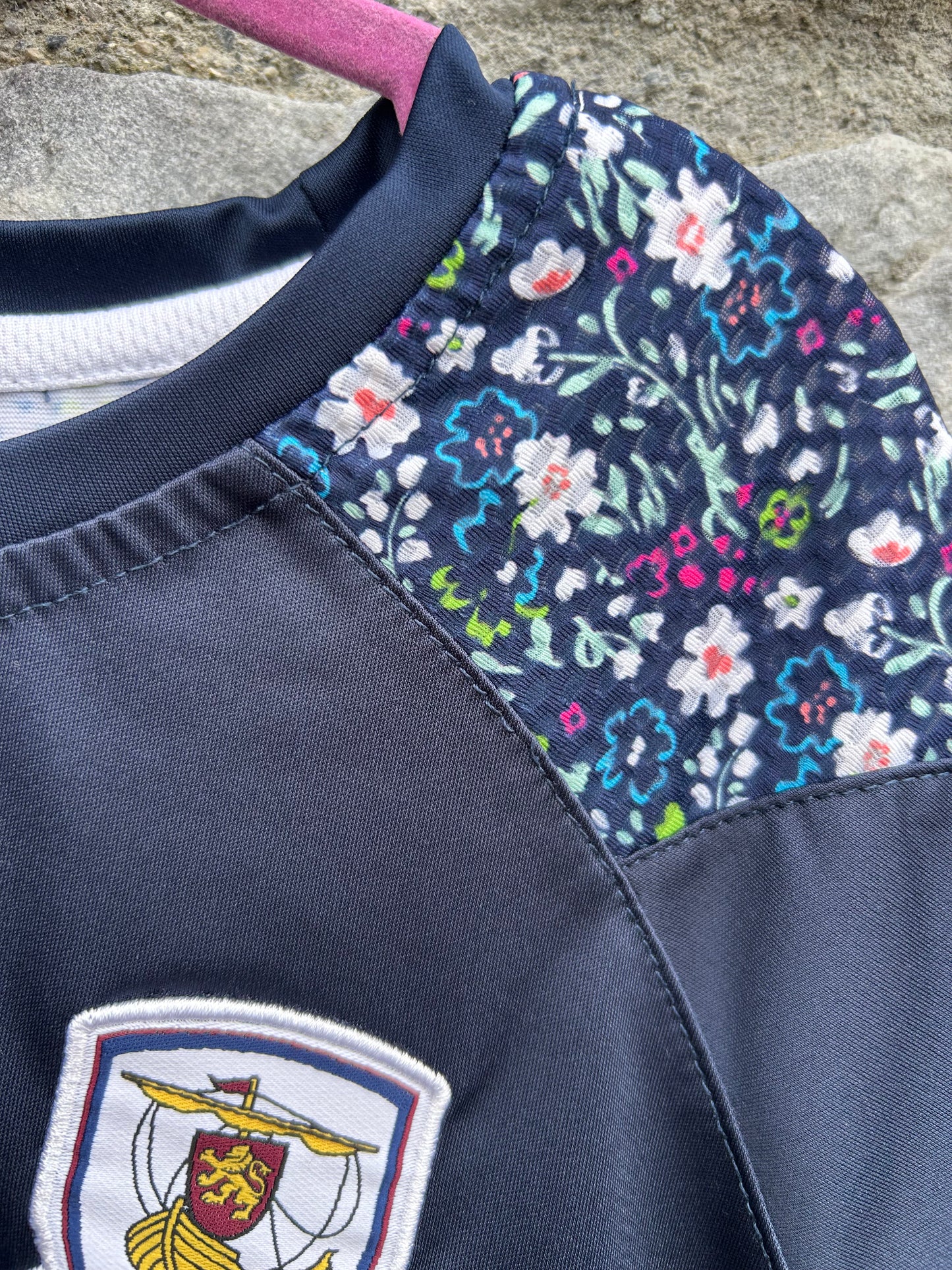 Navy Dynamo T-shirt 9-10y (134-140cm)