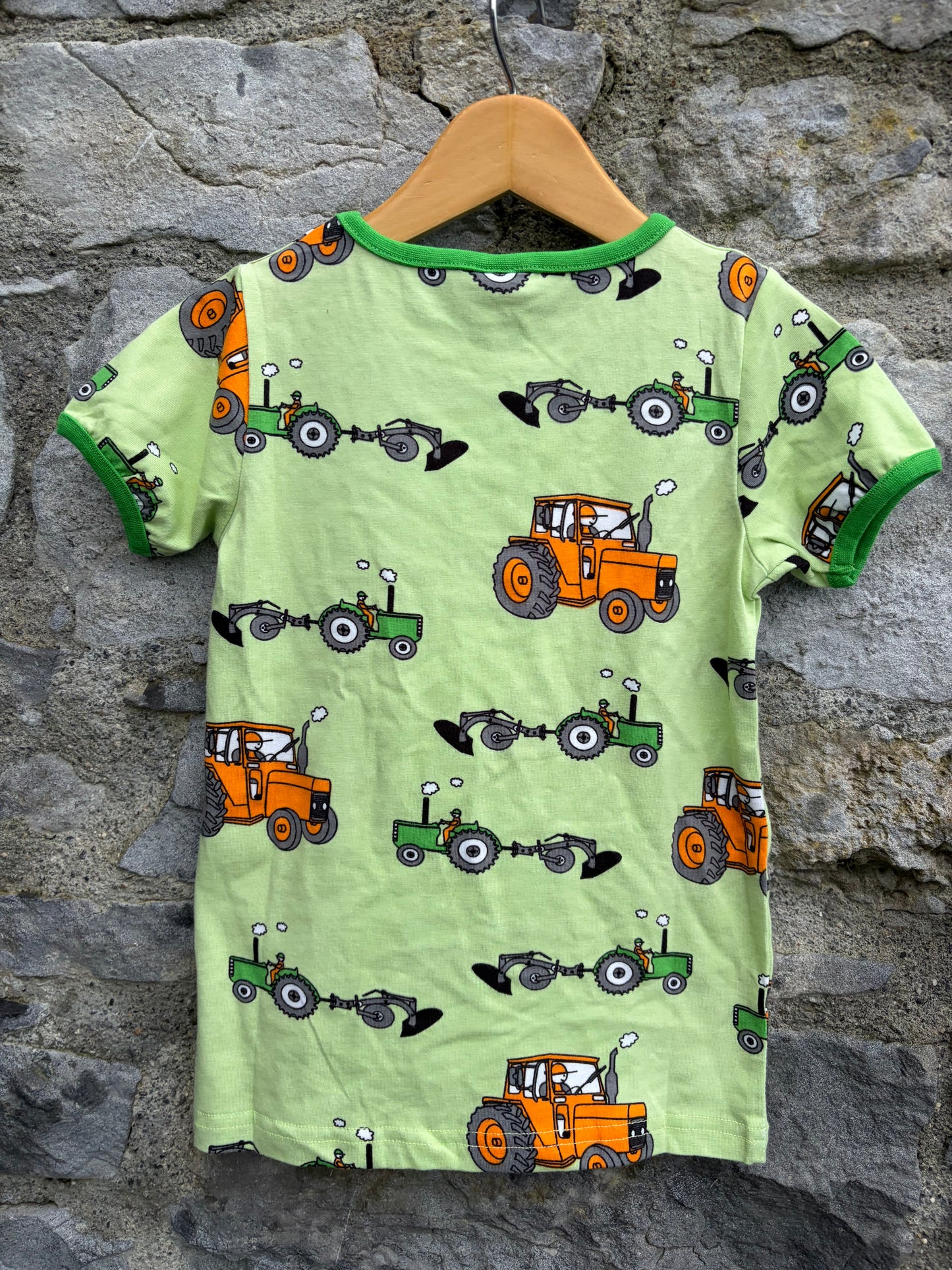 Tractors green T-shirt 4-5y (104-110cm)