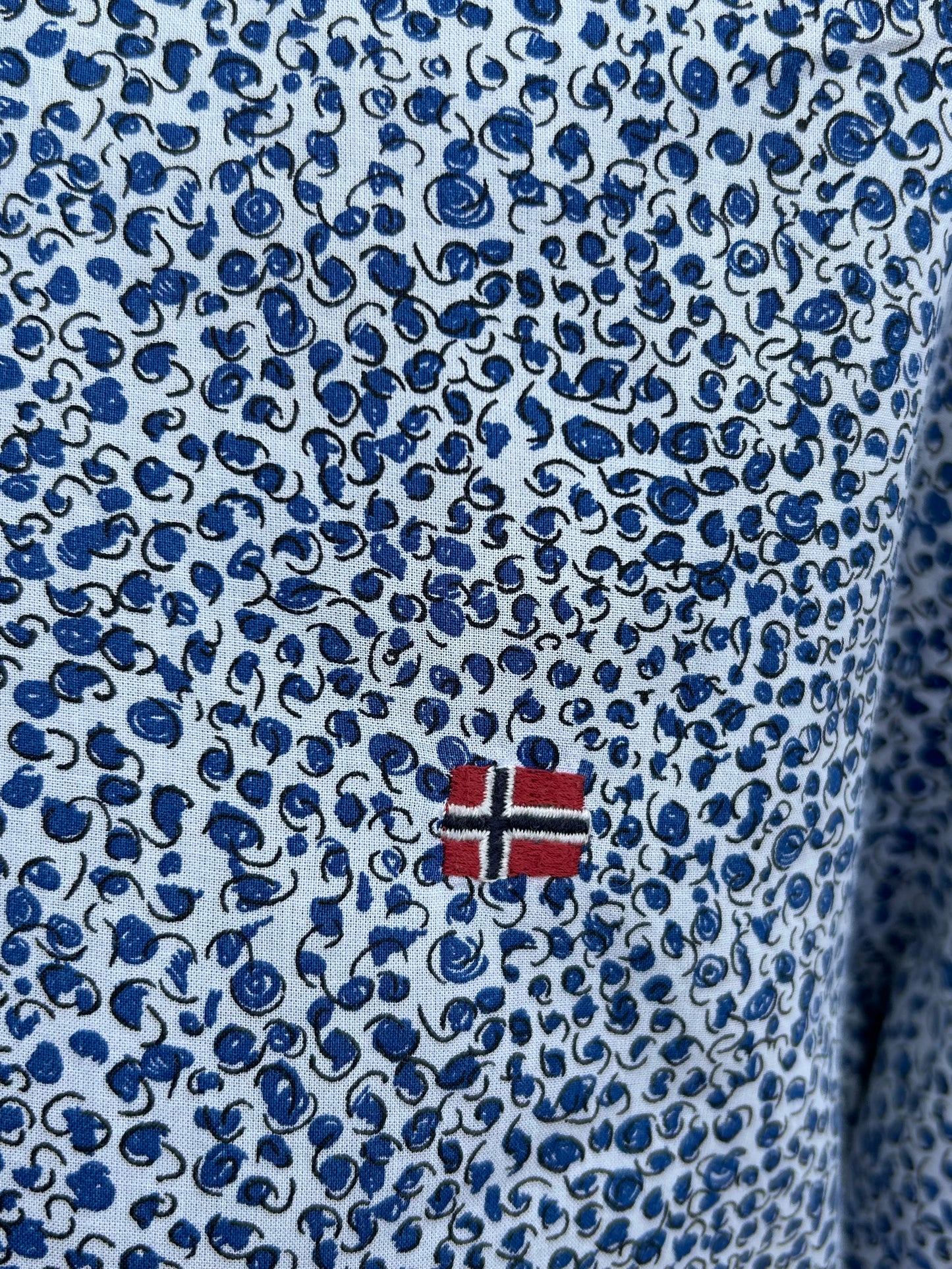 Blue small flowers shirt Medium