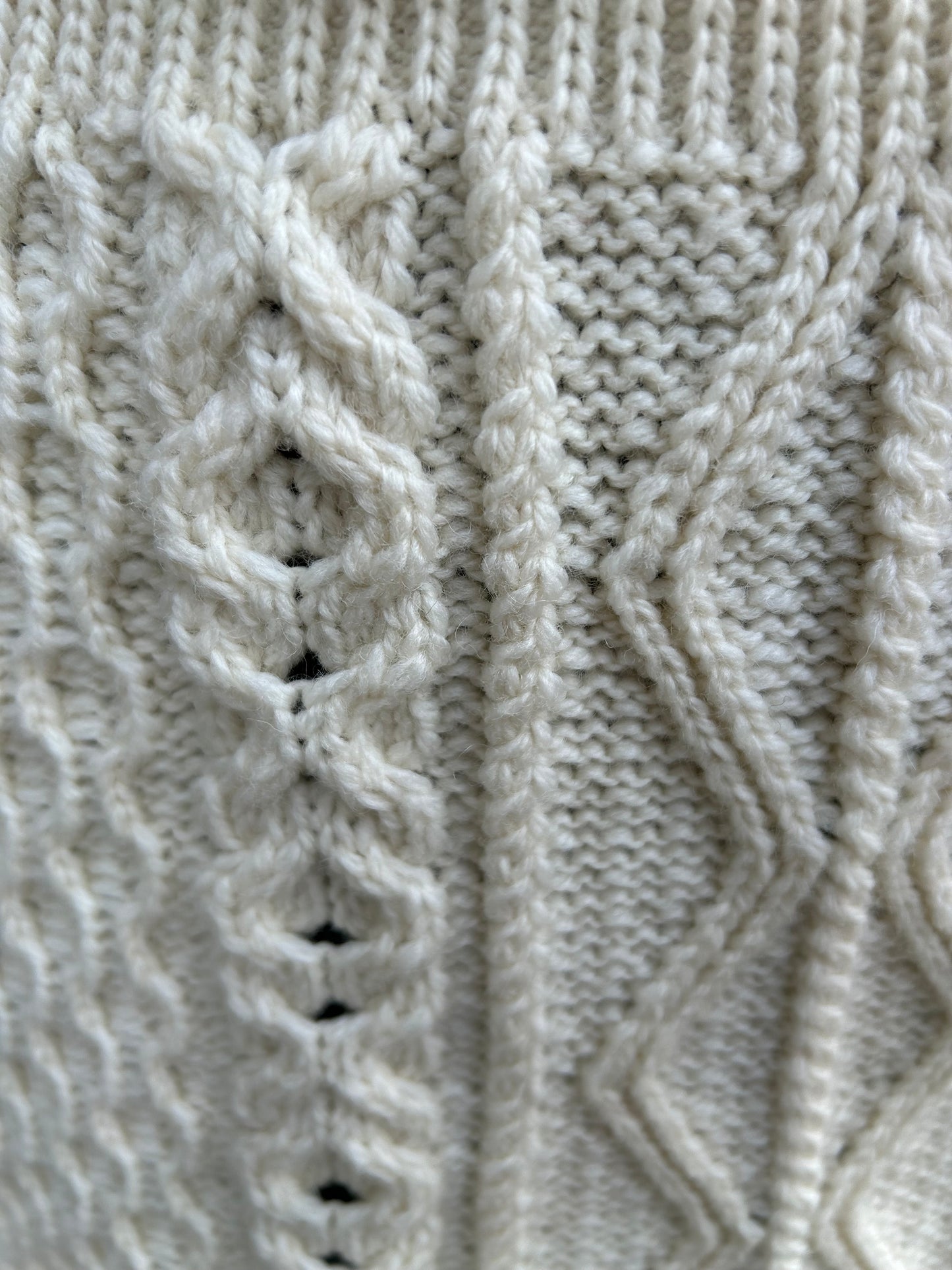 Cream Aran style knitted skirt uk 6-8