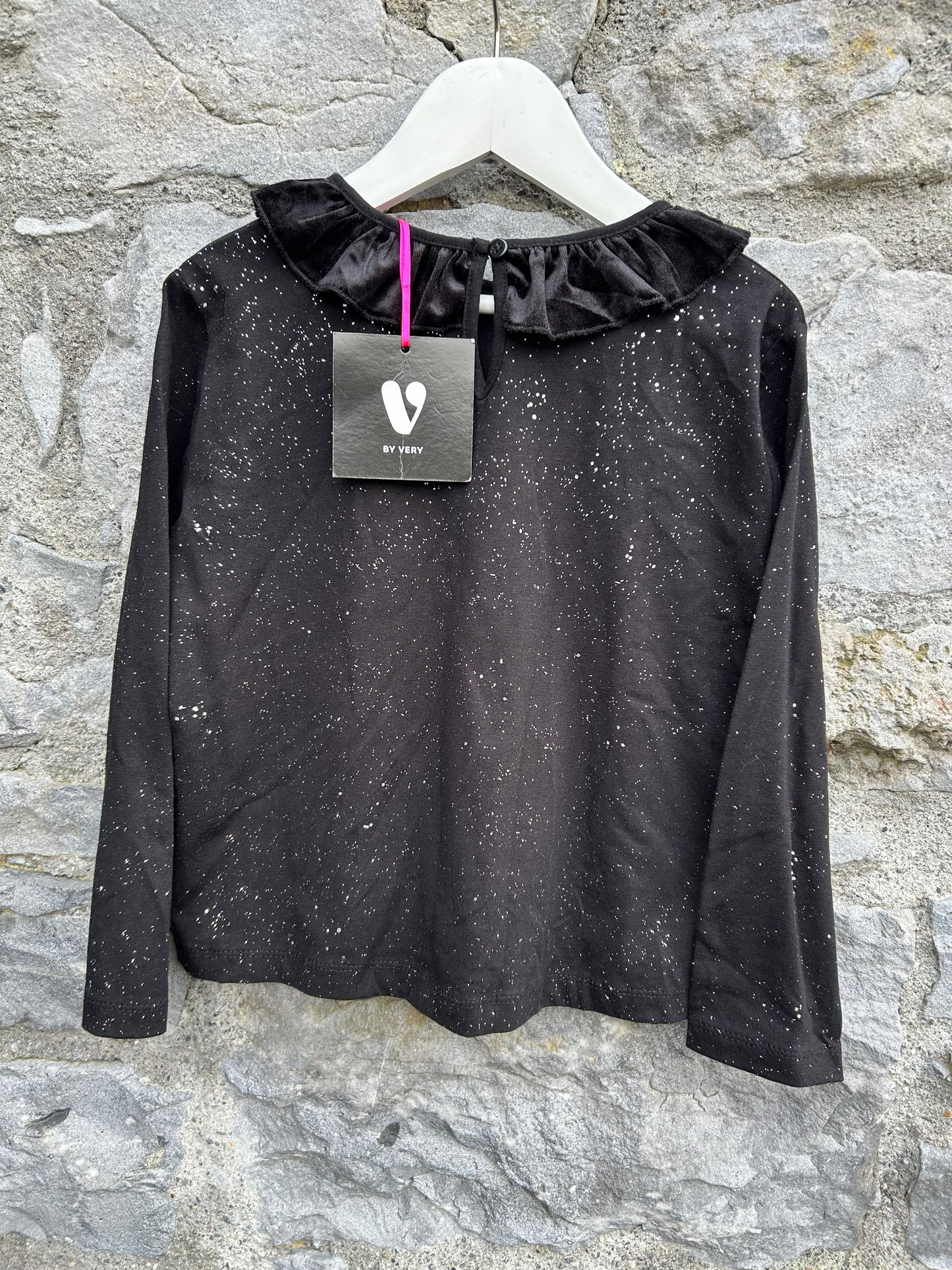 Black sparkly top 7y (122cm)