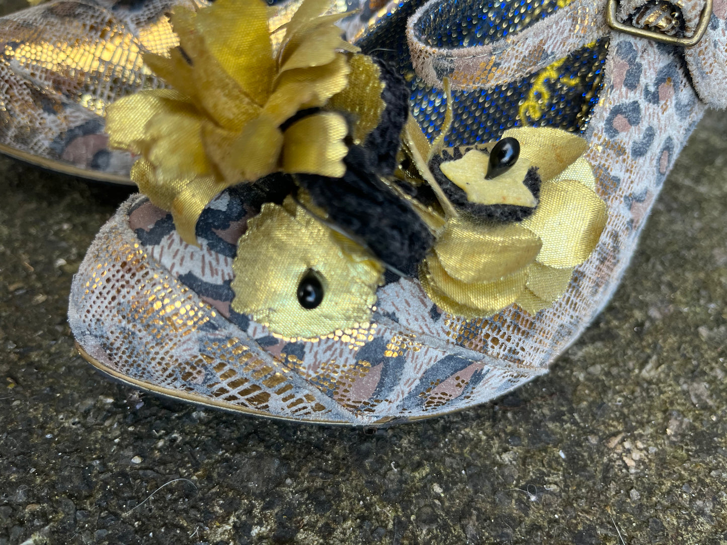 Gold leopard print heels 5.5 (eu 38.5)