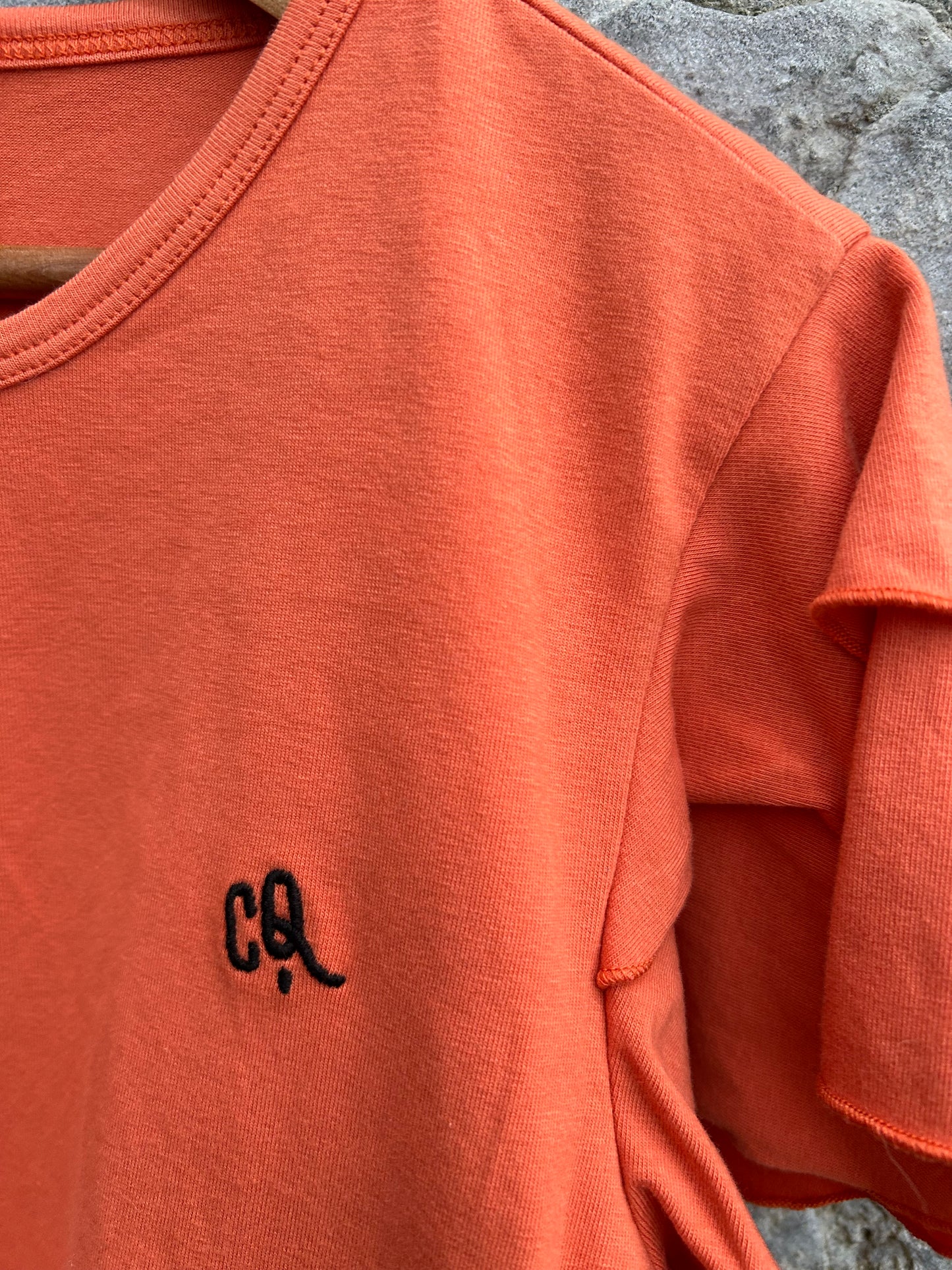Orange ruffle sleeves tee 9-10y (134-140cm)