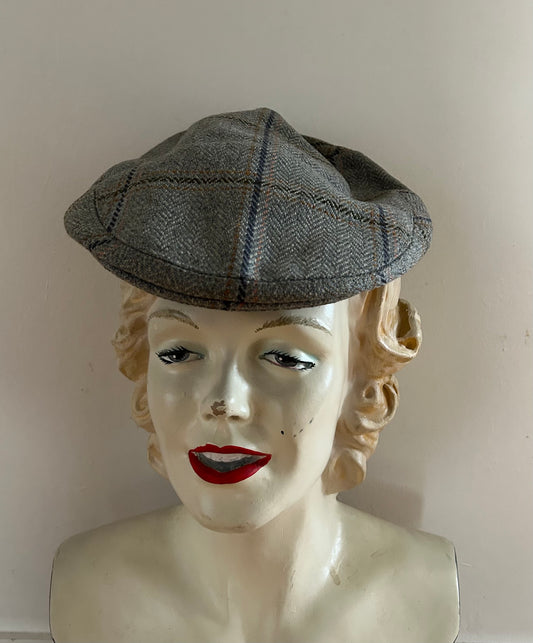 Grey woolly cap