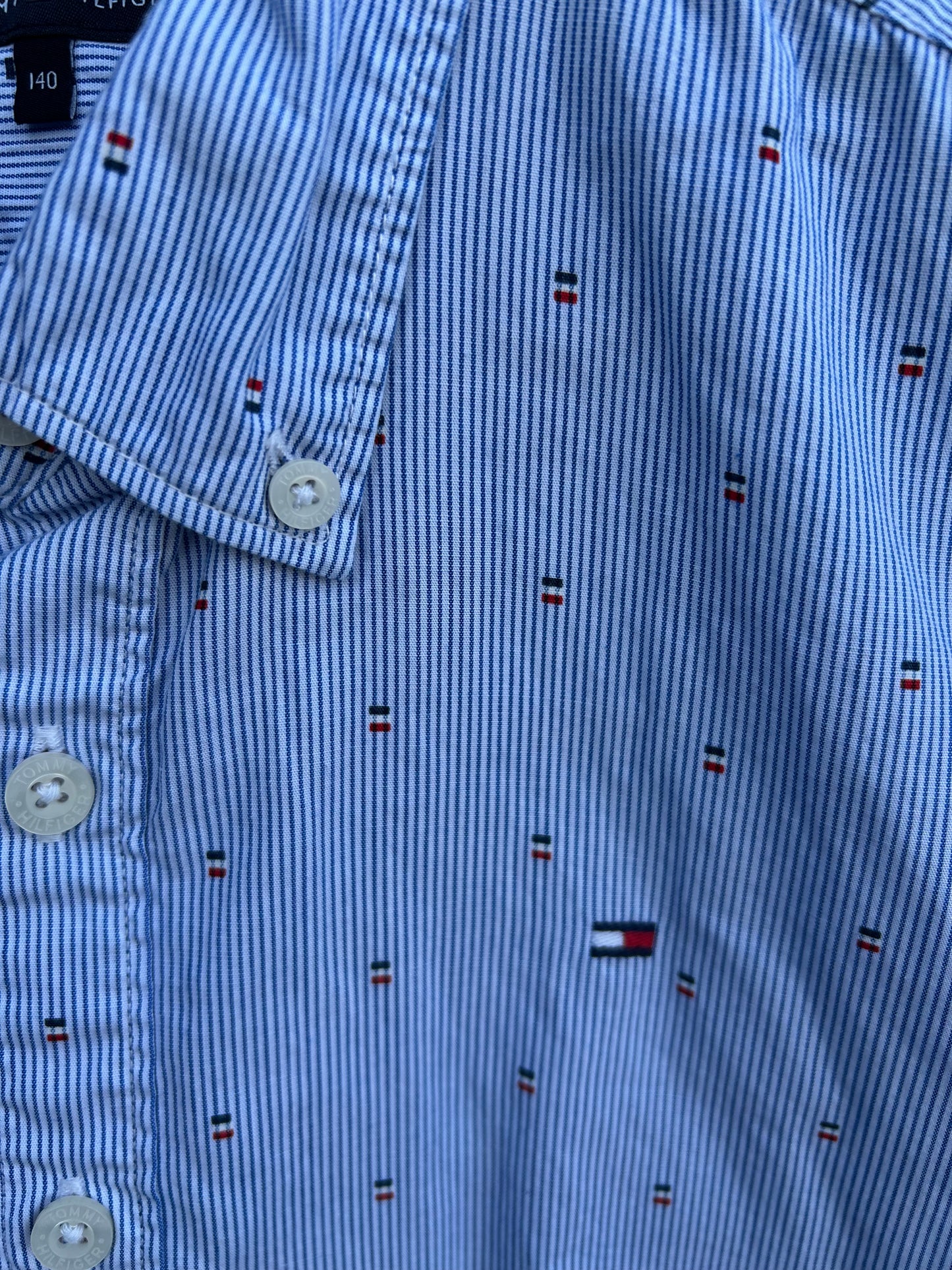 TH blue stripy shirt 9-10y (134-140cm)