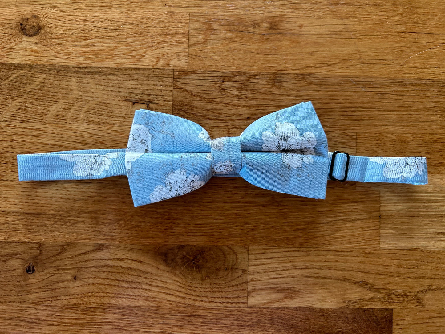 Light blue floral bow tie